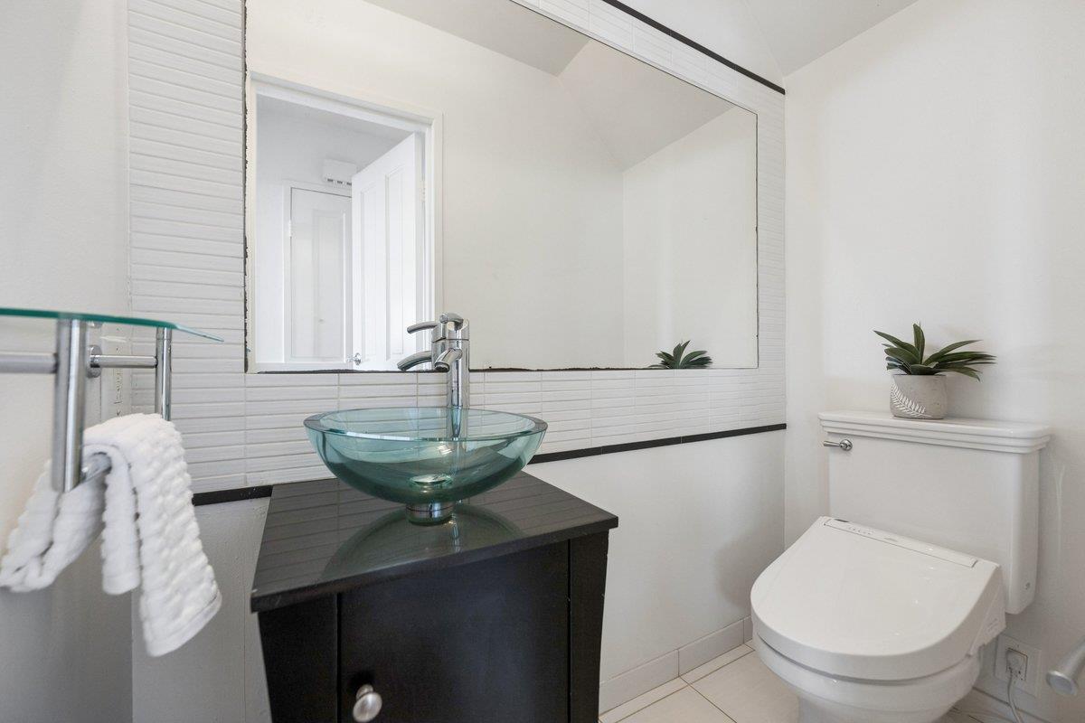 170 Beachview Avenue