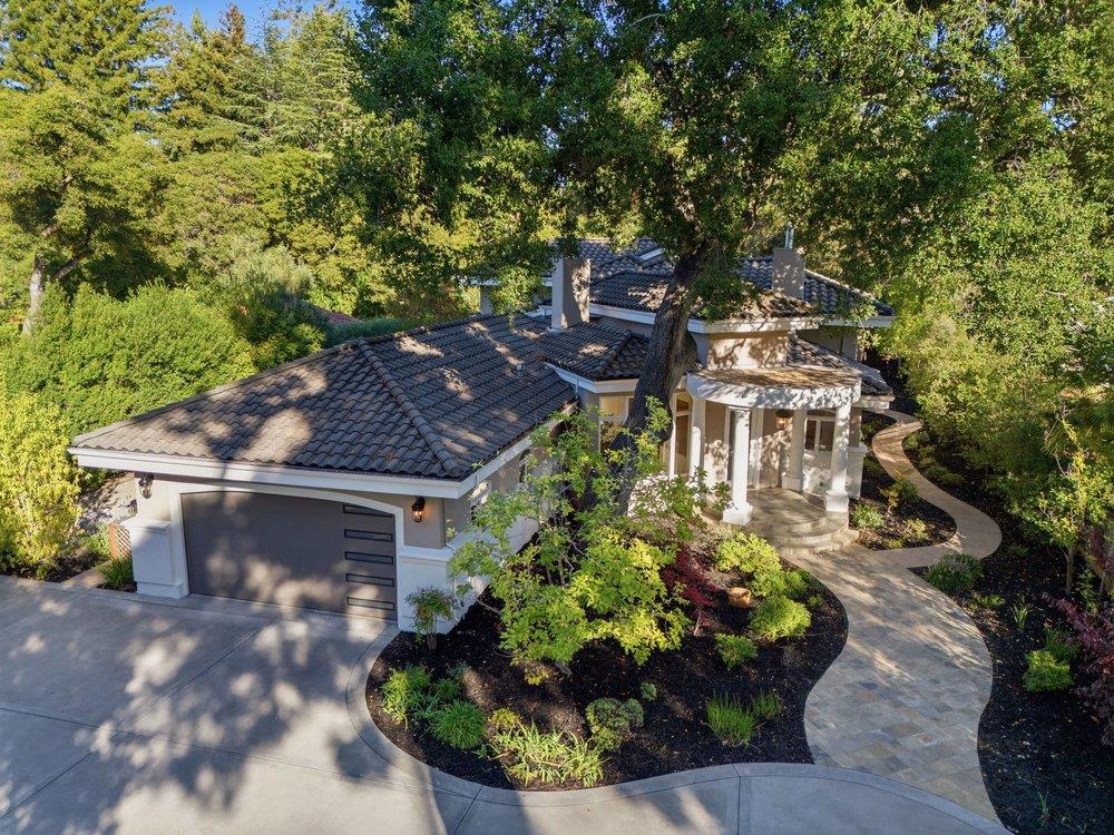 28 Holbrook LN