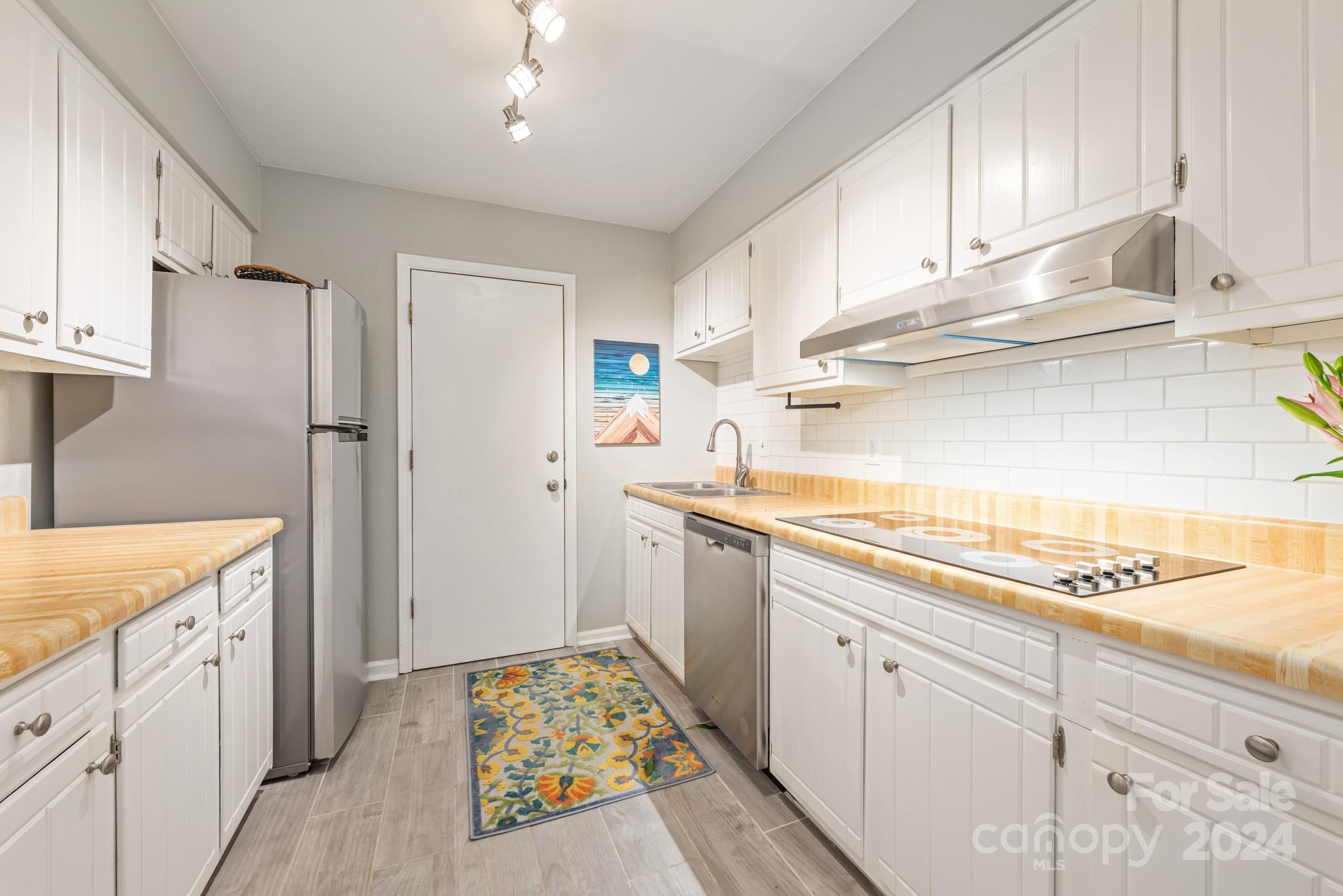4739 Hedgemore Drive Unit: I