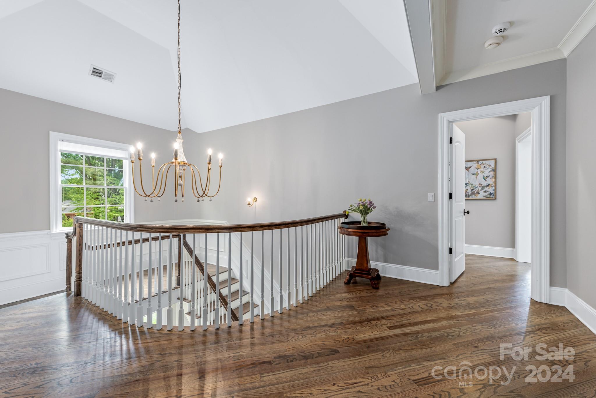 144 S Canterbury Road