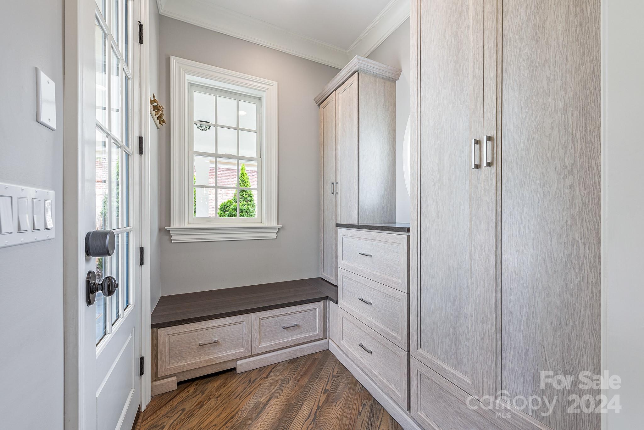 144 S Canterbury Road