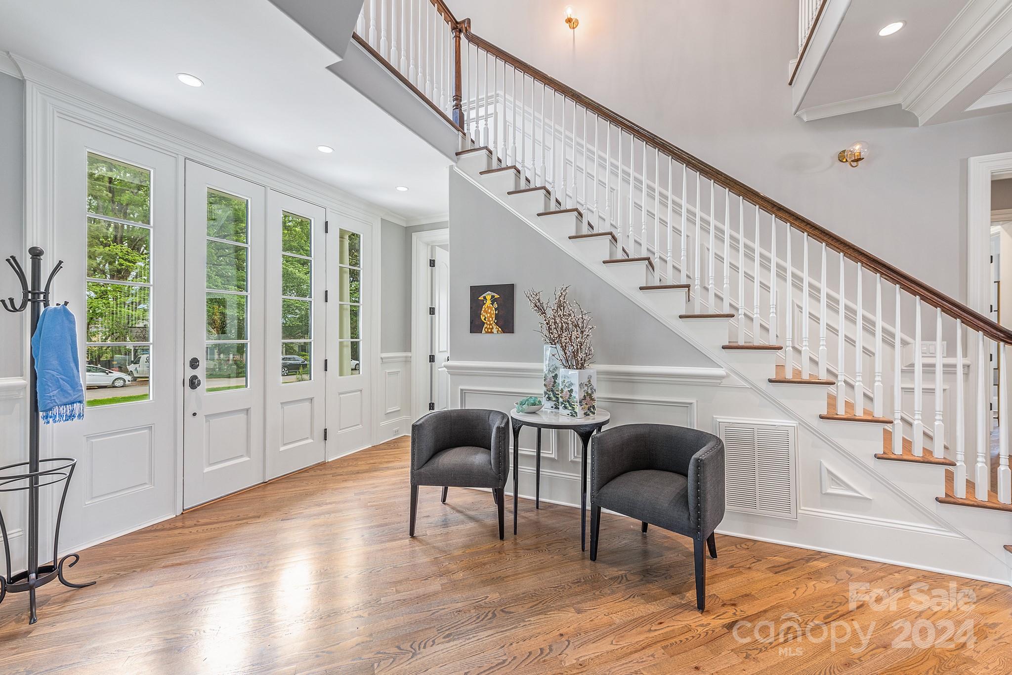 144 S Canterbury Road