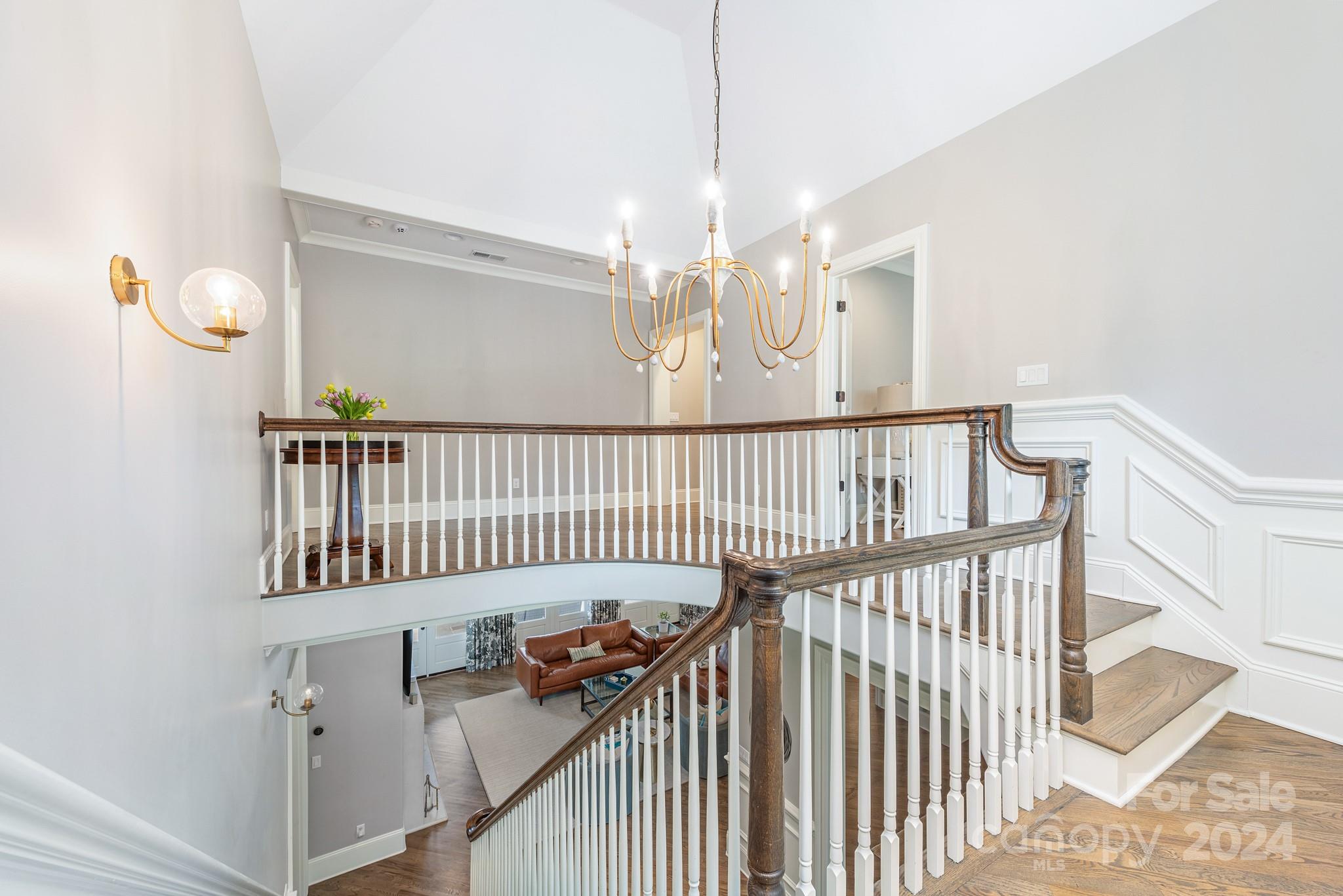 144 S Canterbury Road