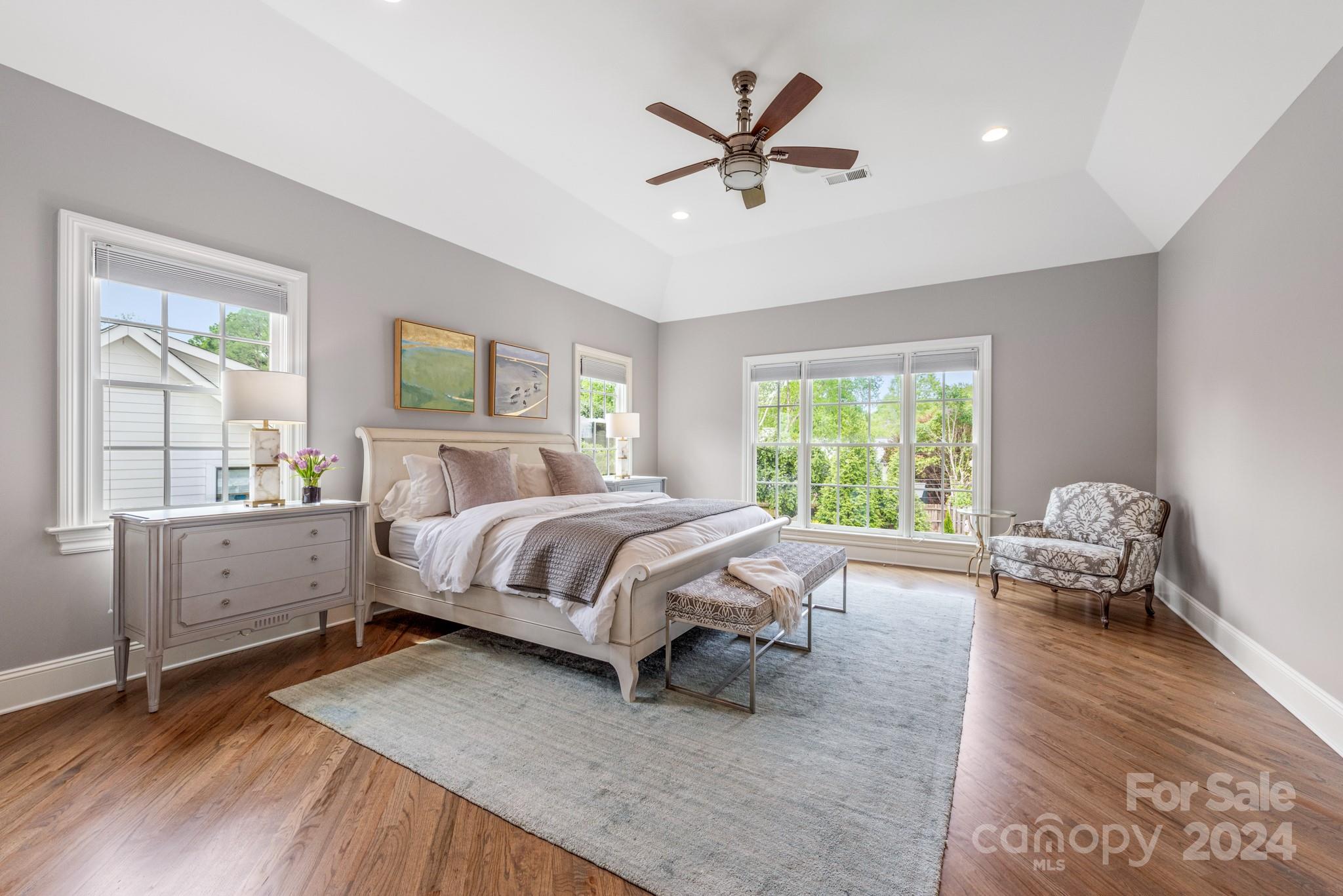 144 S Canterbury Road