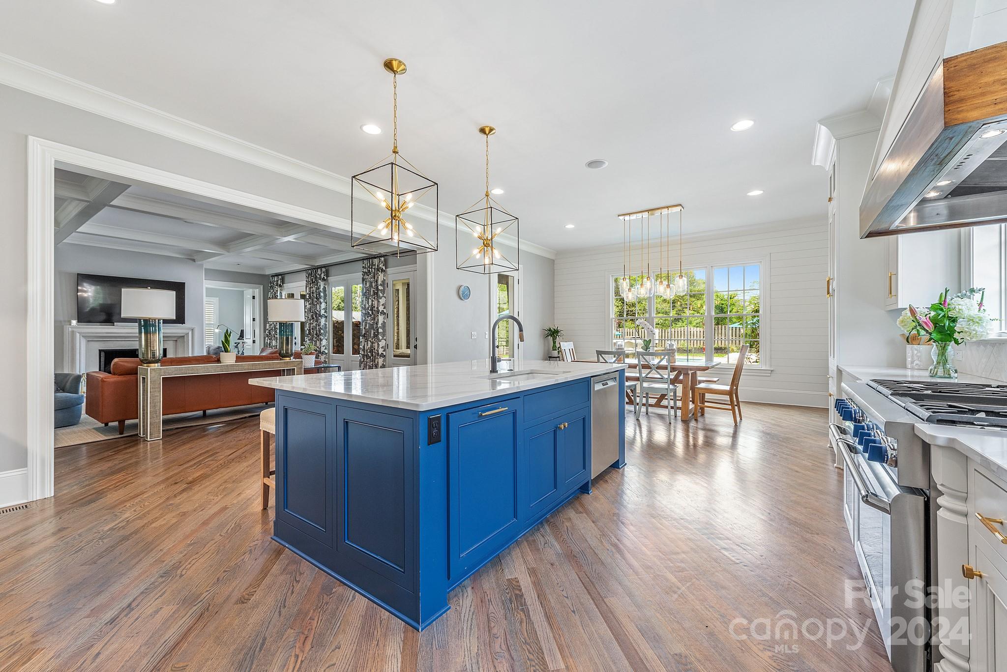 144 S Canterbury Road