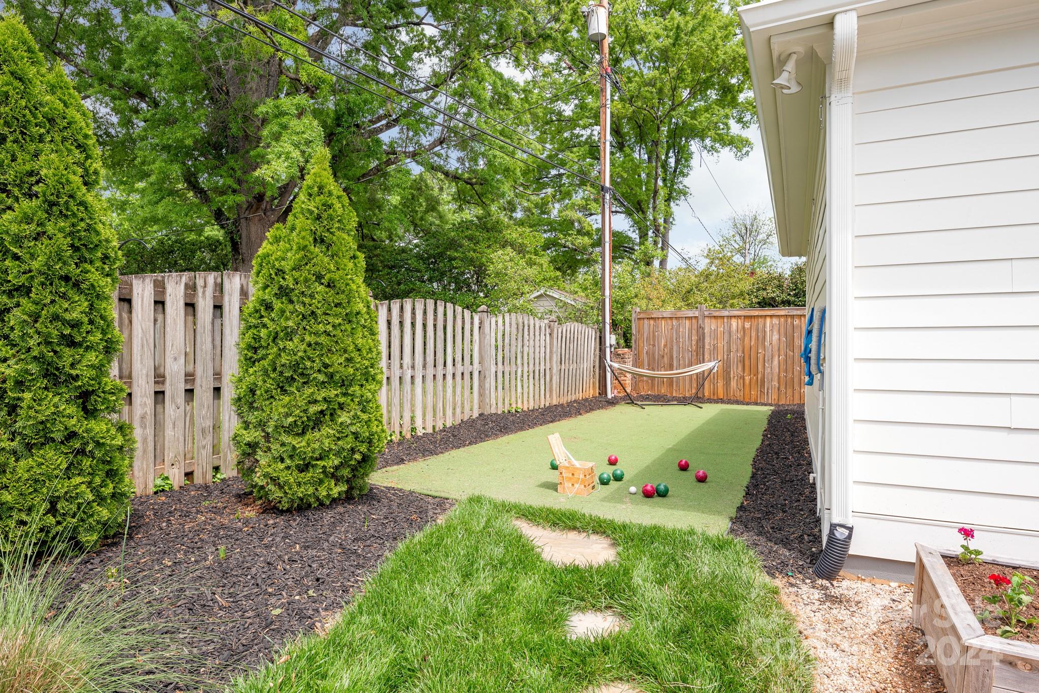 144 S Canterbury Road