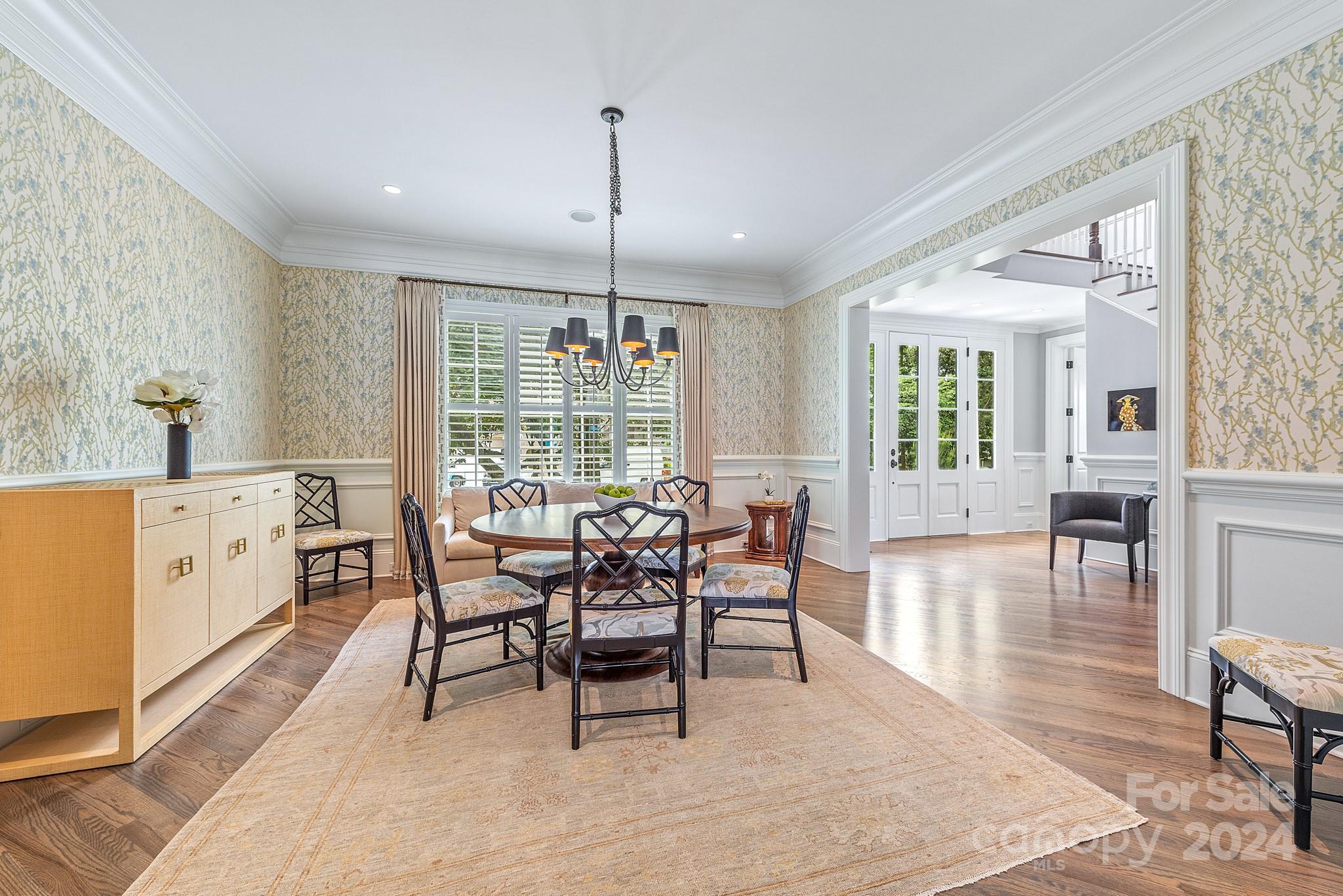144 S Canterbury Road