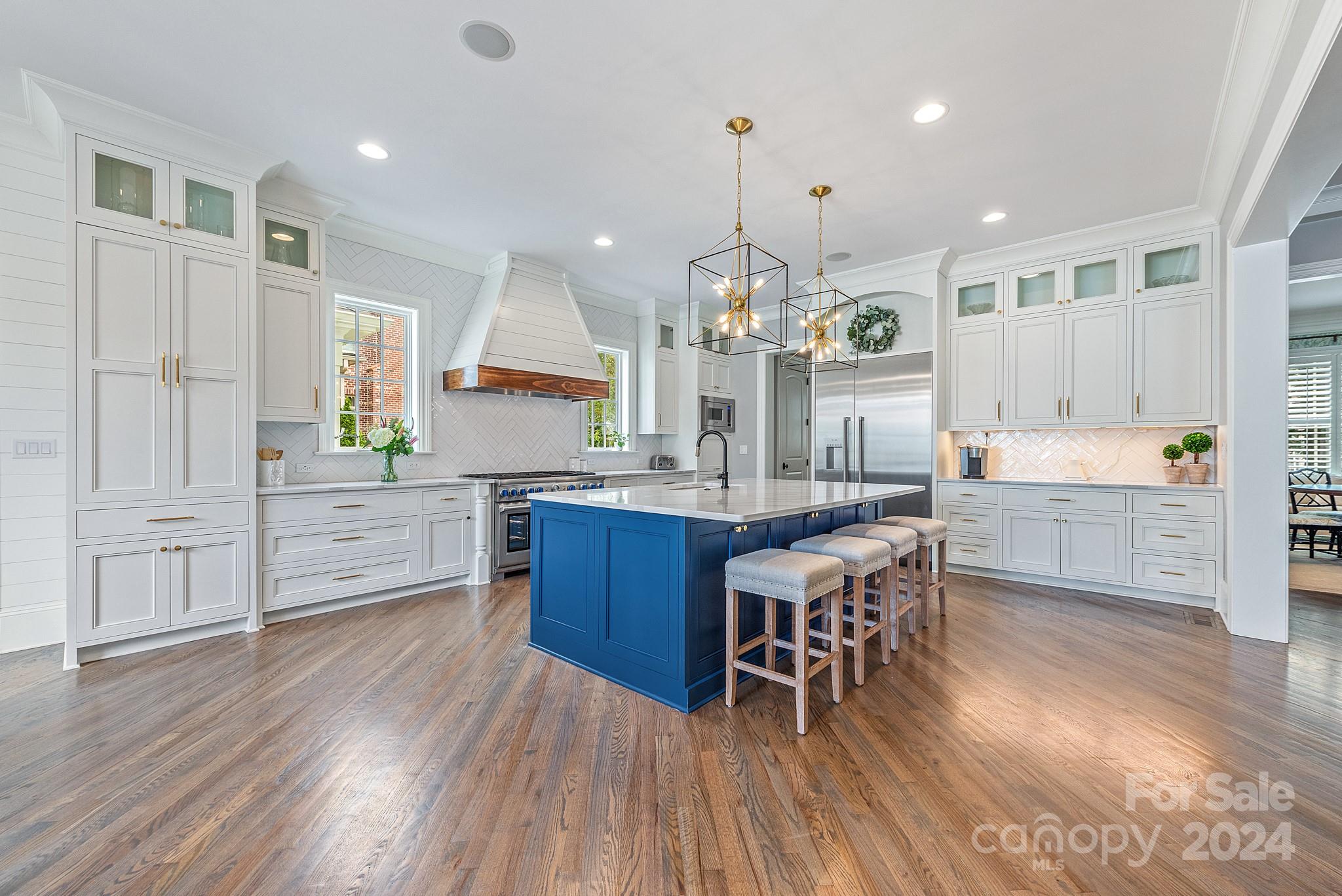 144 S Canterbury Road