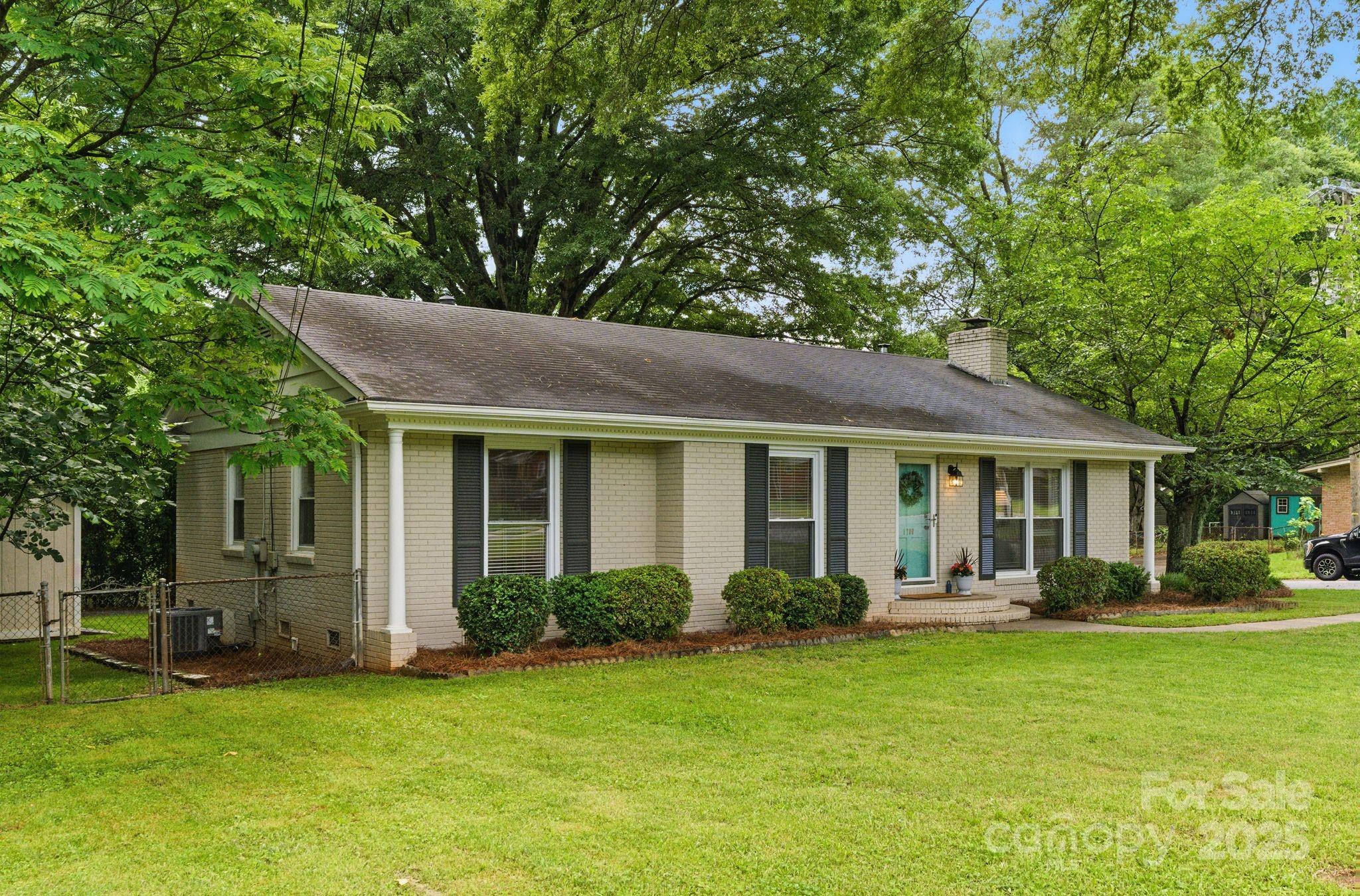 1700 Emerywood Drive