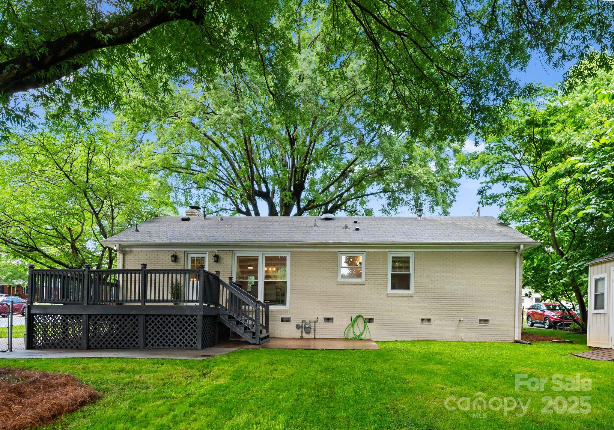 1700 Emerywood Drive