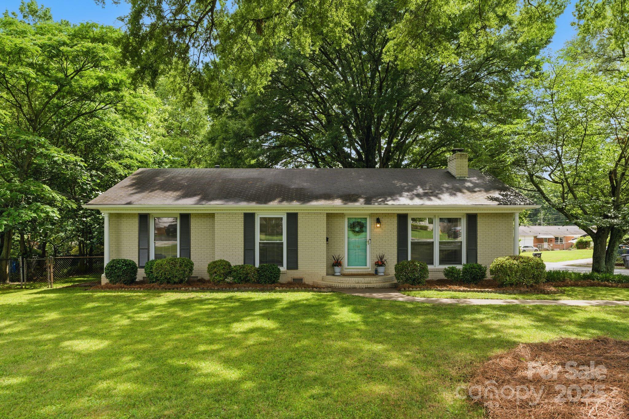 1700 Emerywood Drive