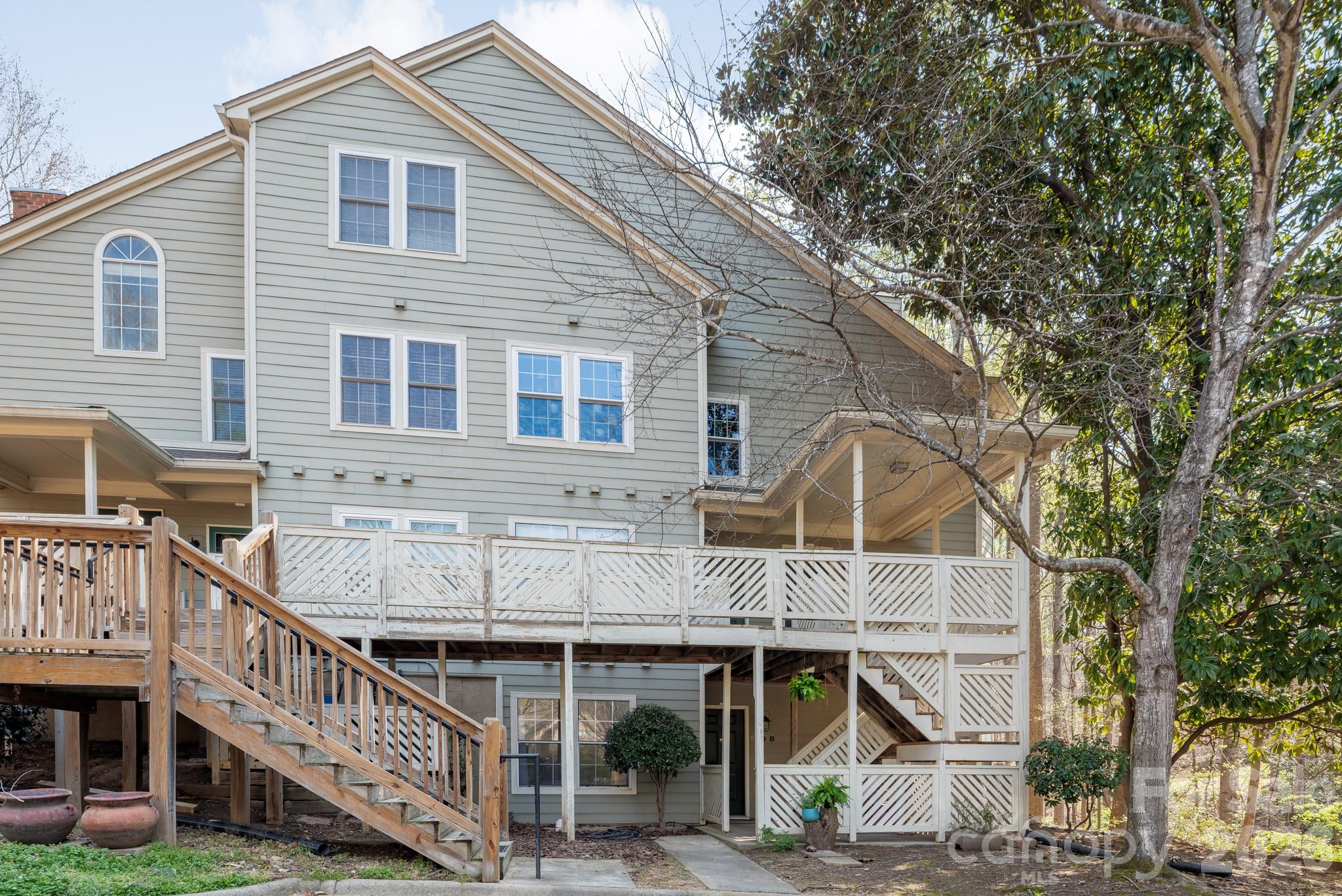 6039 Gray Gate Lane Unit: B