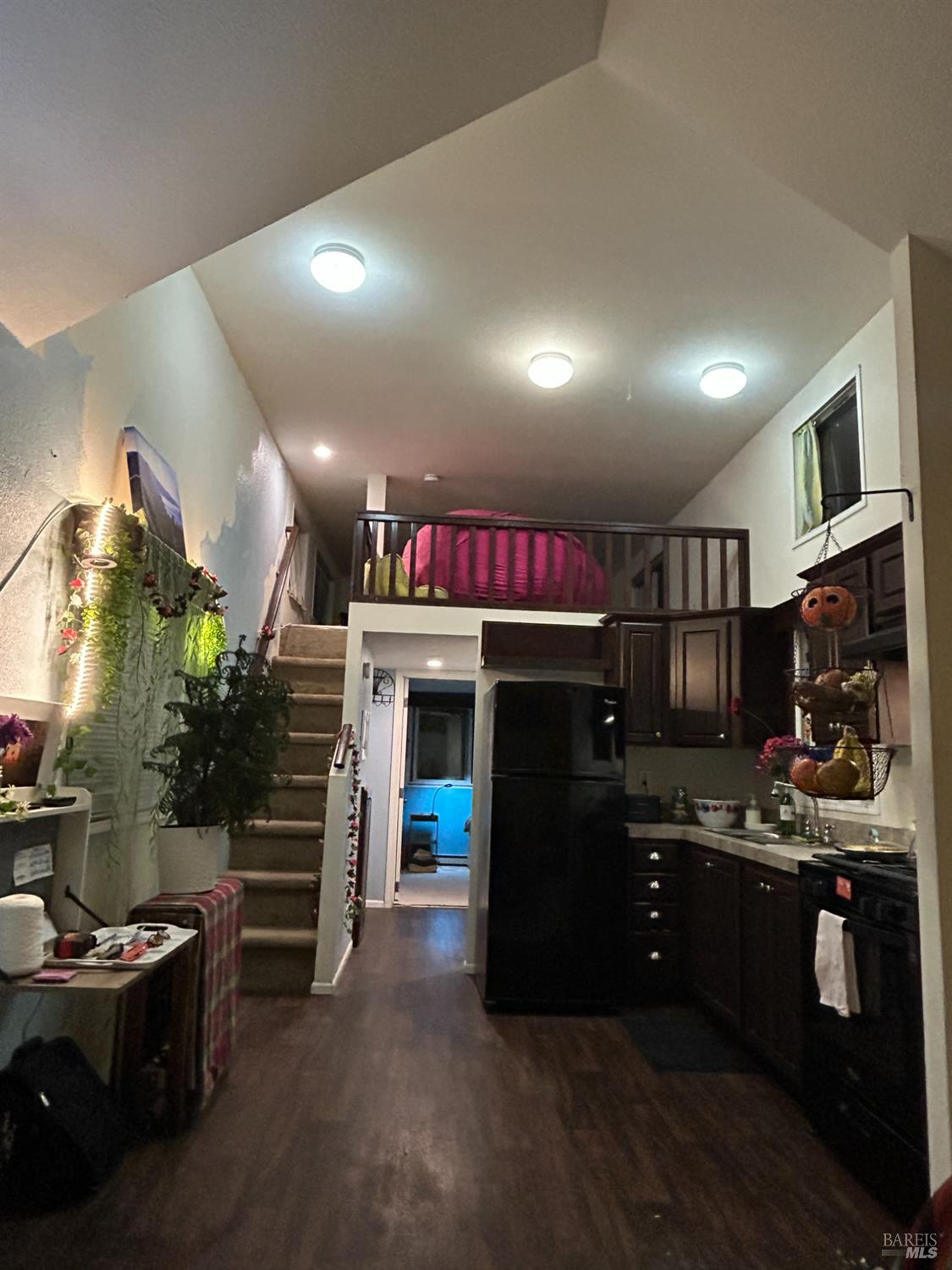 50 River Rd #6