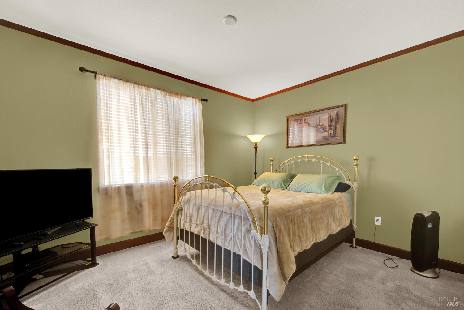 1256 Poplar Dr