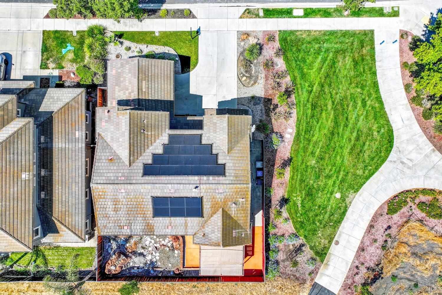 1256 Poplar Dr