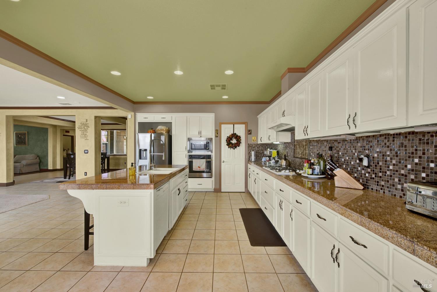 1256 Poplar Dr