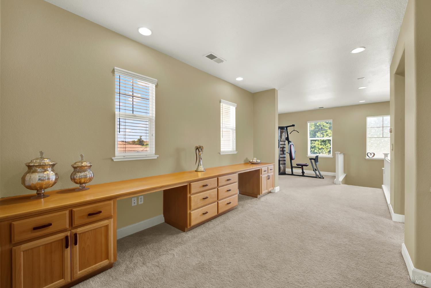 1256 Poplar Dr