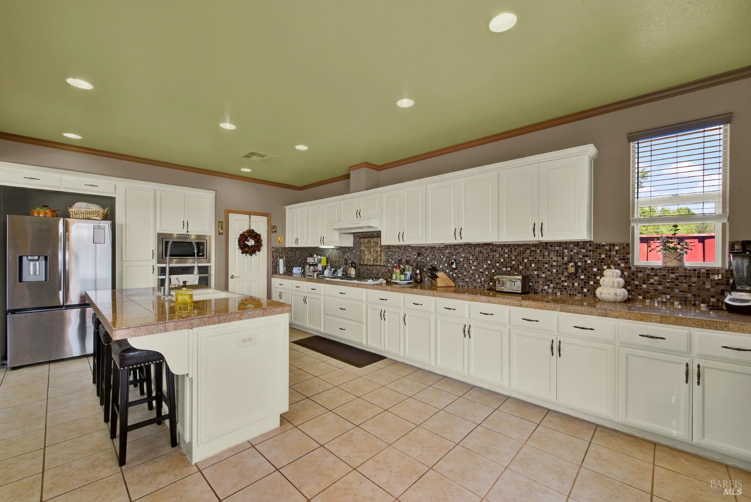 1256 Poplar Dr