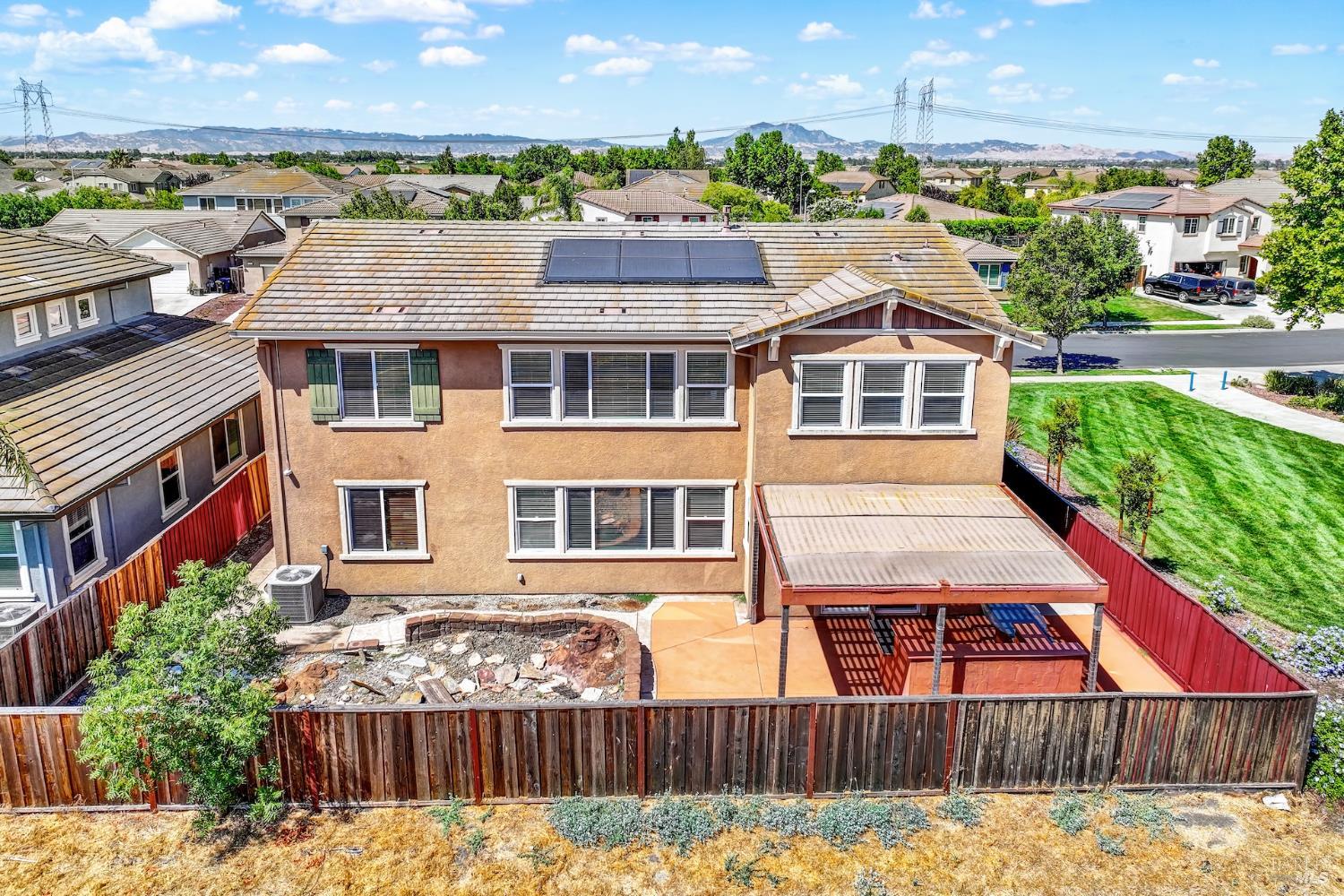 1256 Poplar Dr