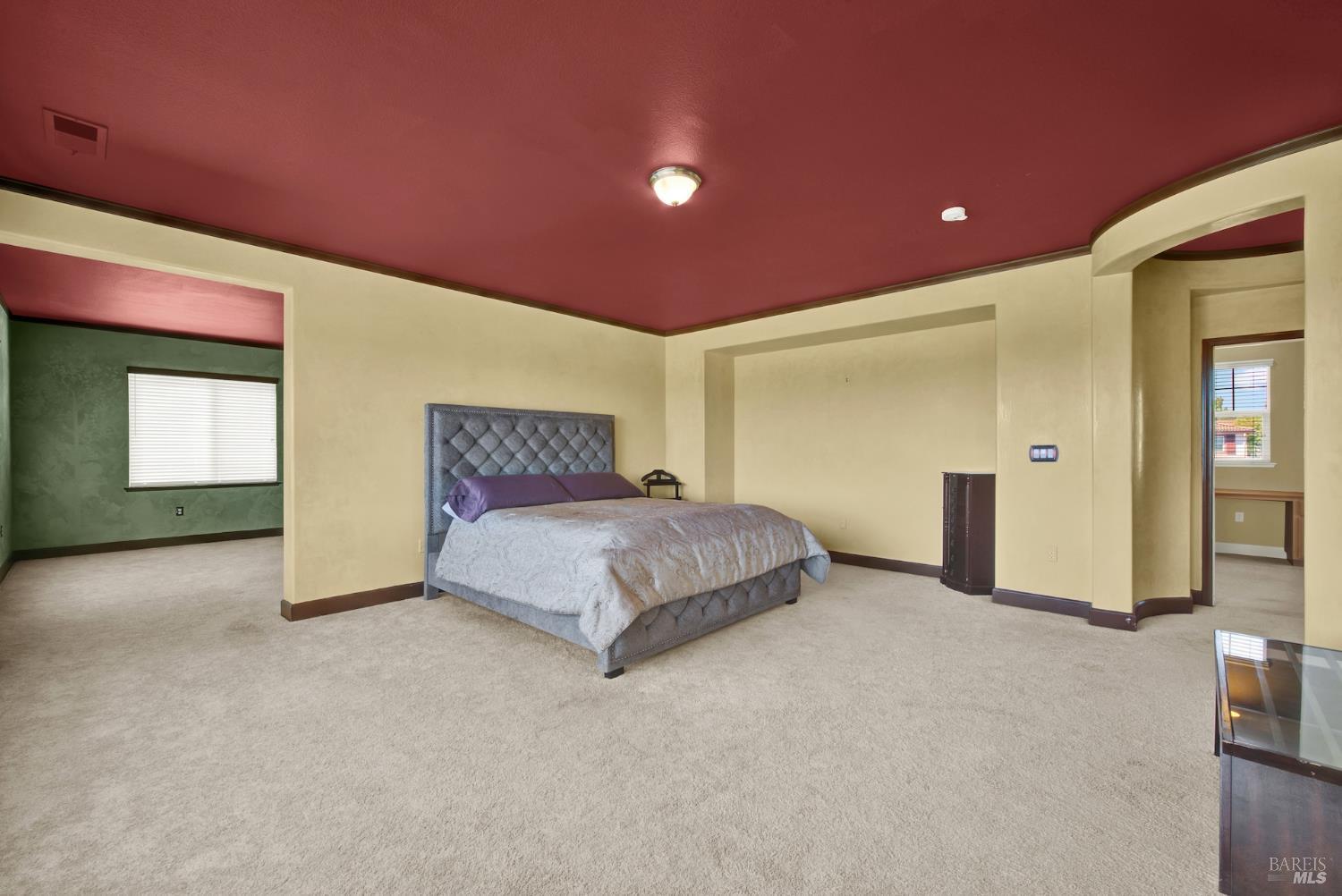 1256 Poplar Dr