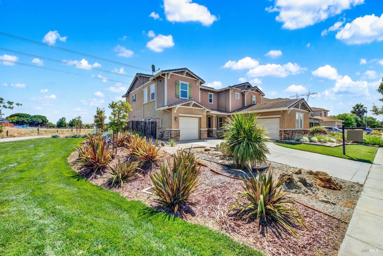 1256 Poplar Dr