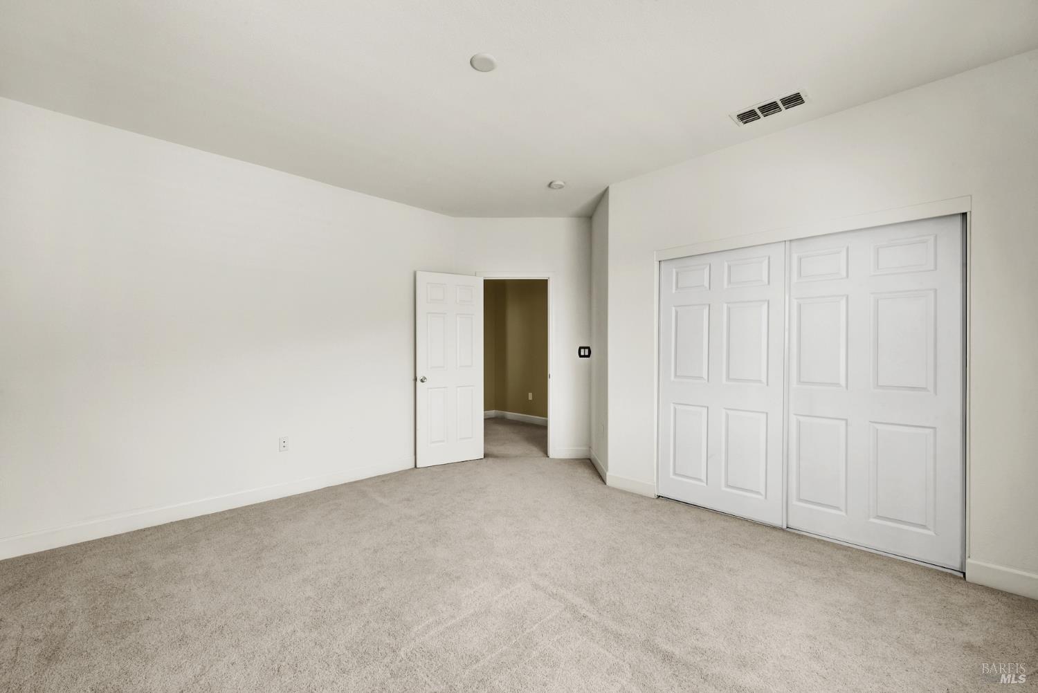 1256 Poplar Dr