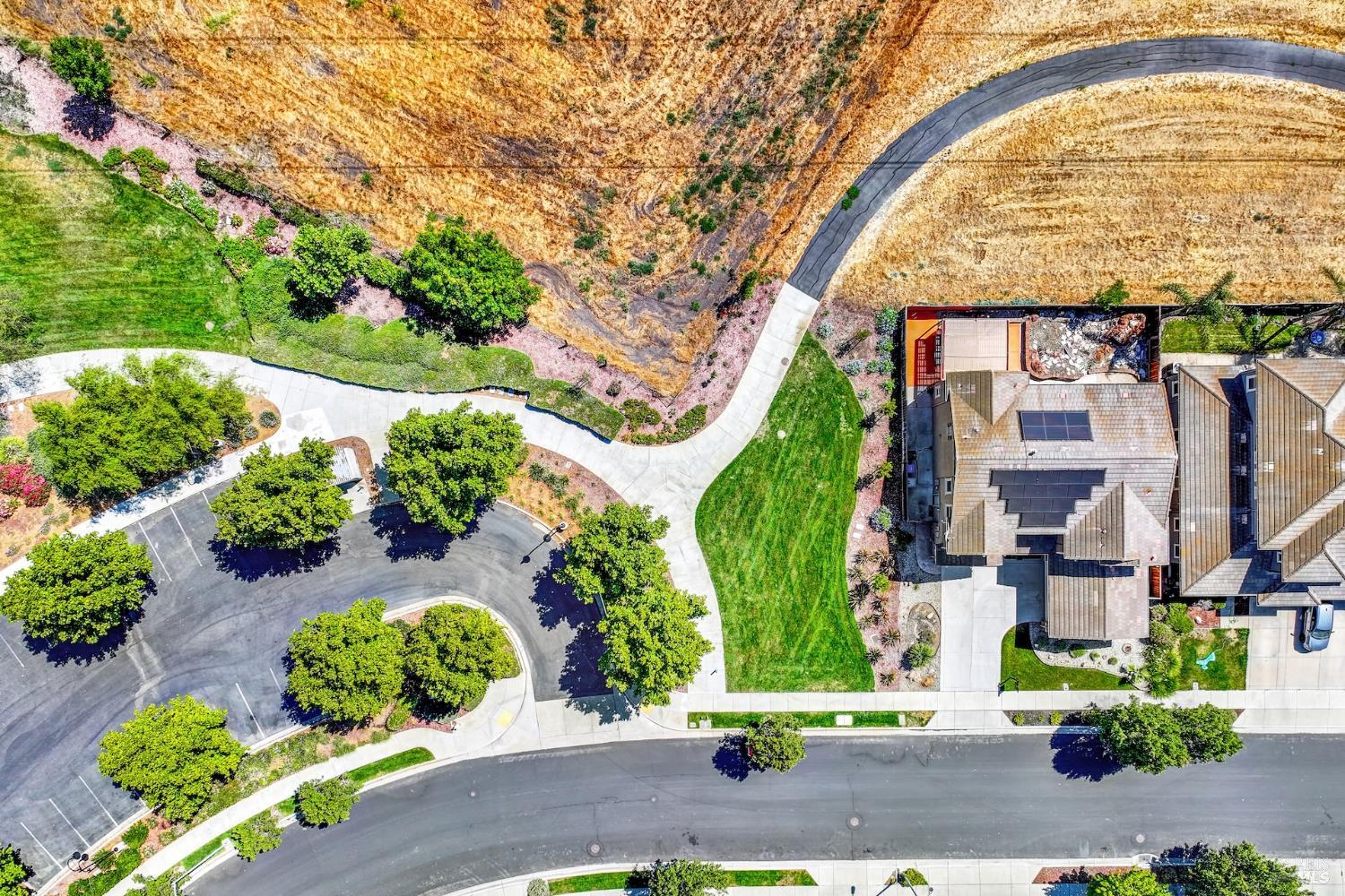 1256 Poplar Dr