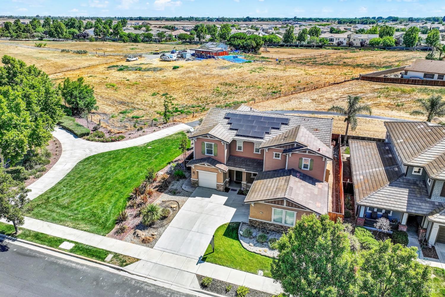 1256 Poplar Dr