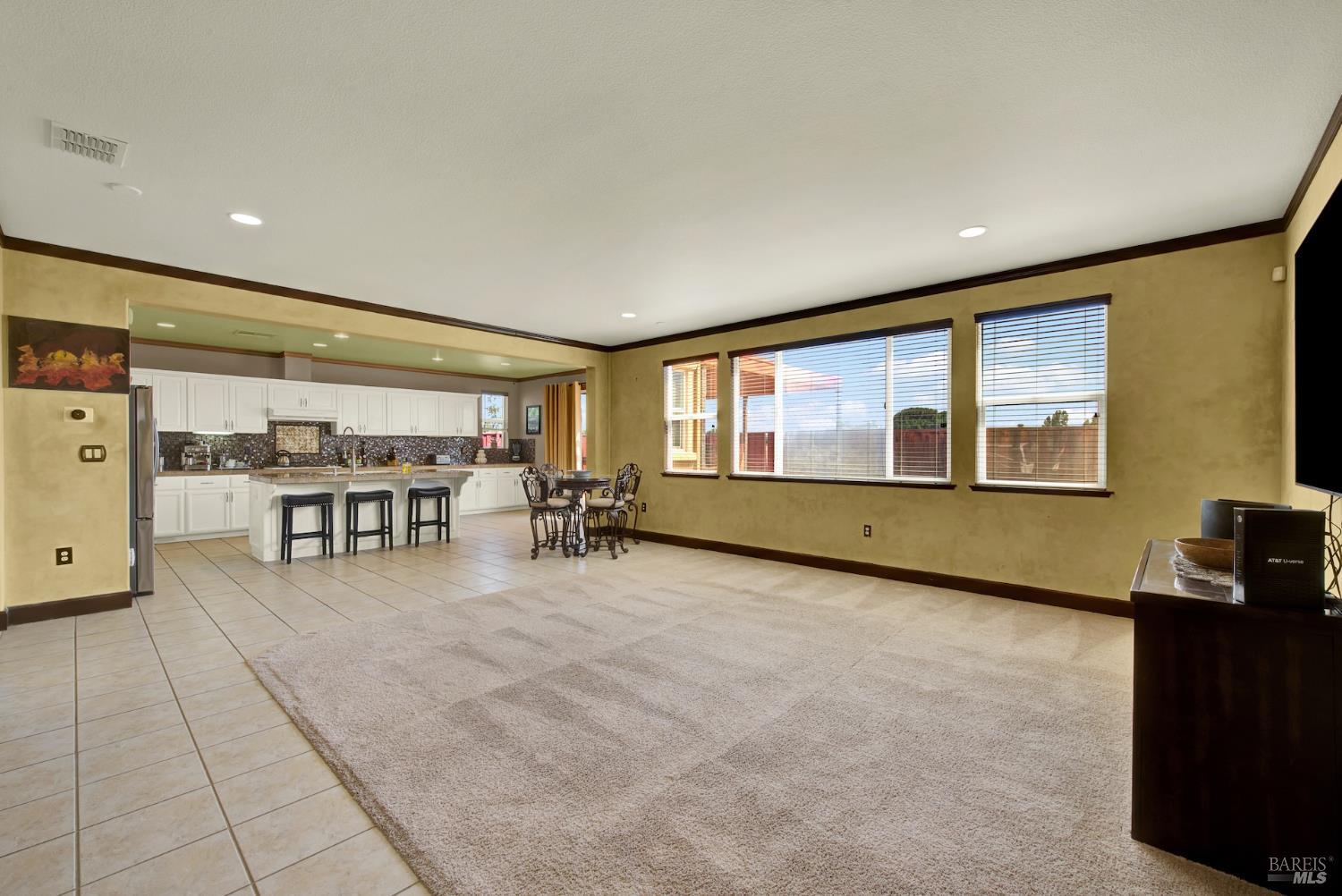1256 Poplar Dr