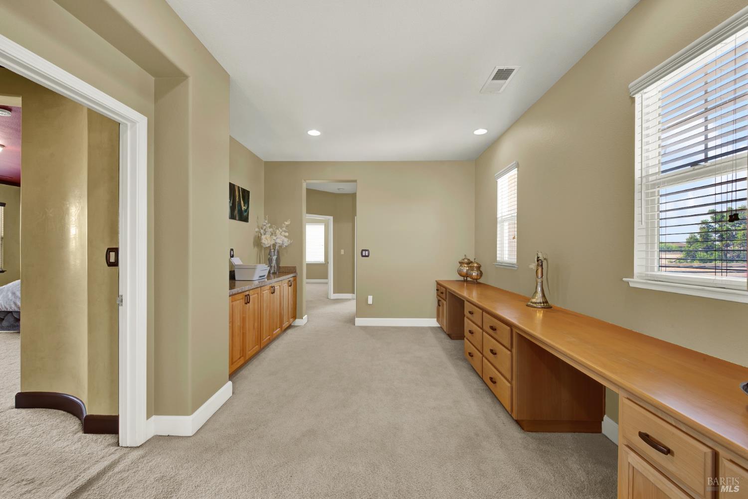 1256 Poplar Dr