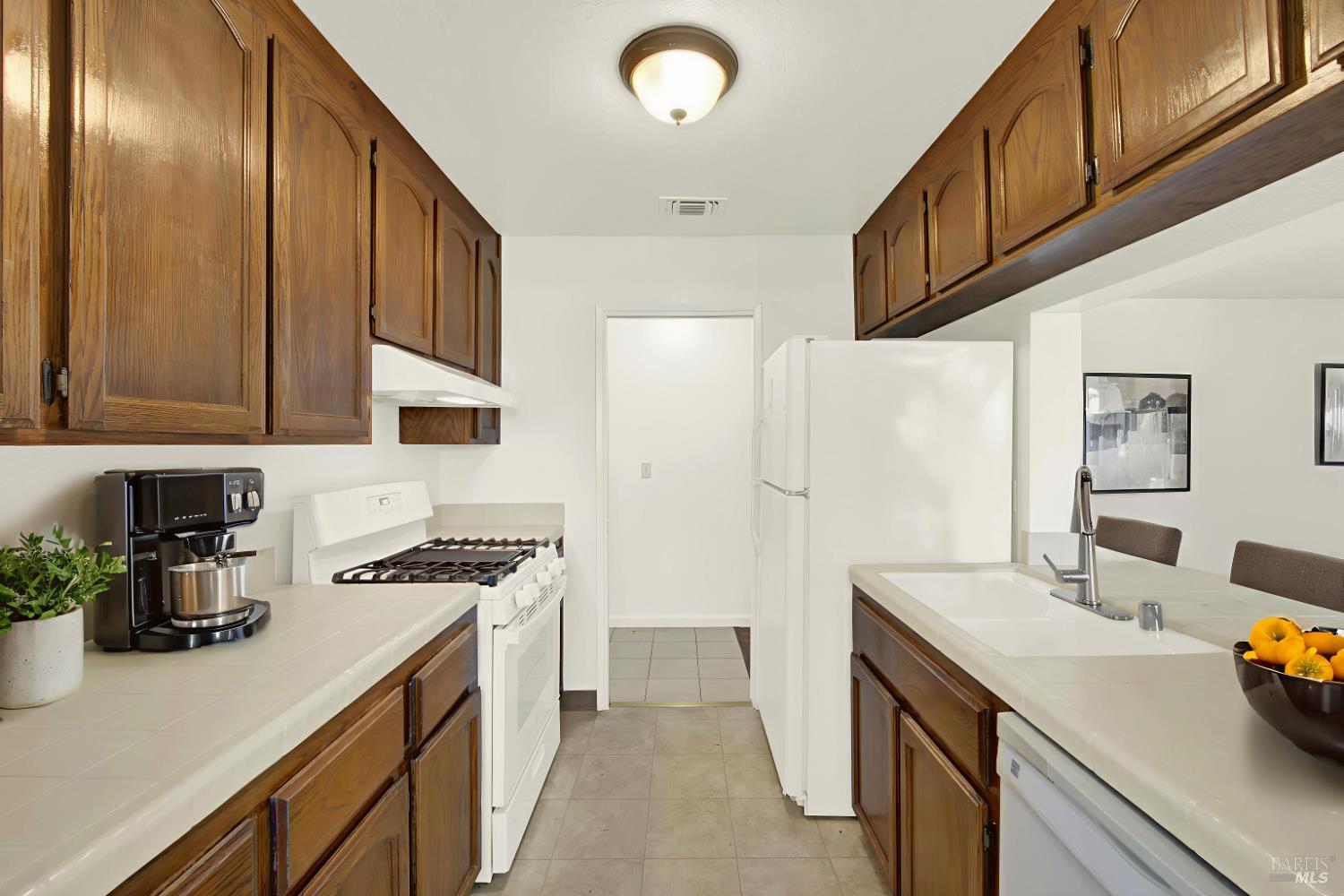 225 Pennsylvania Ave #B5