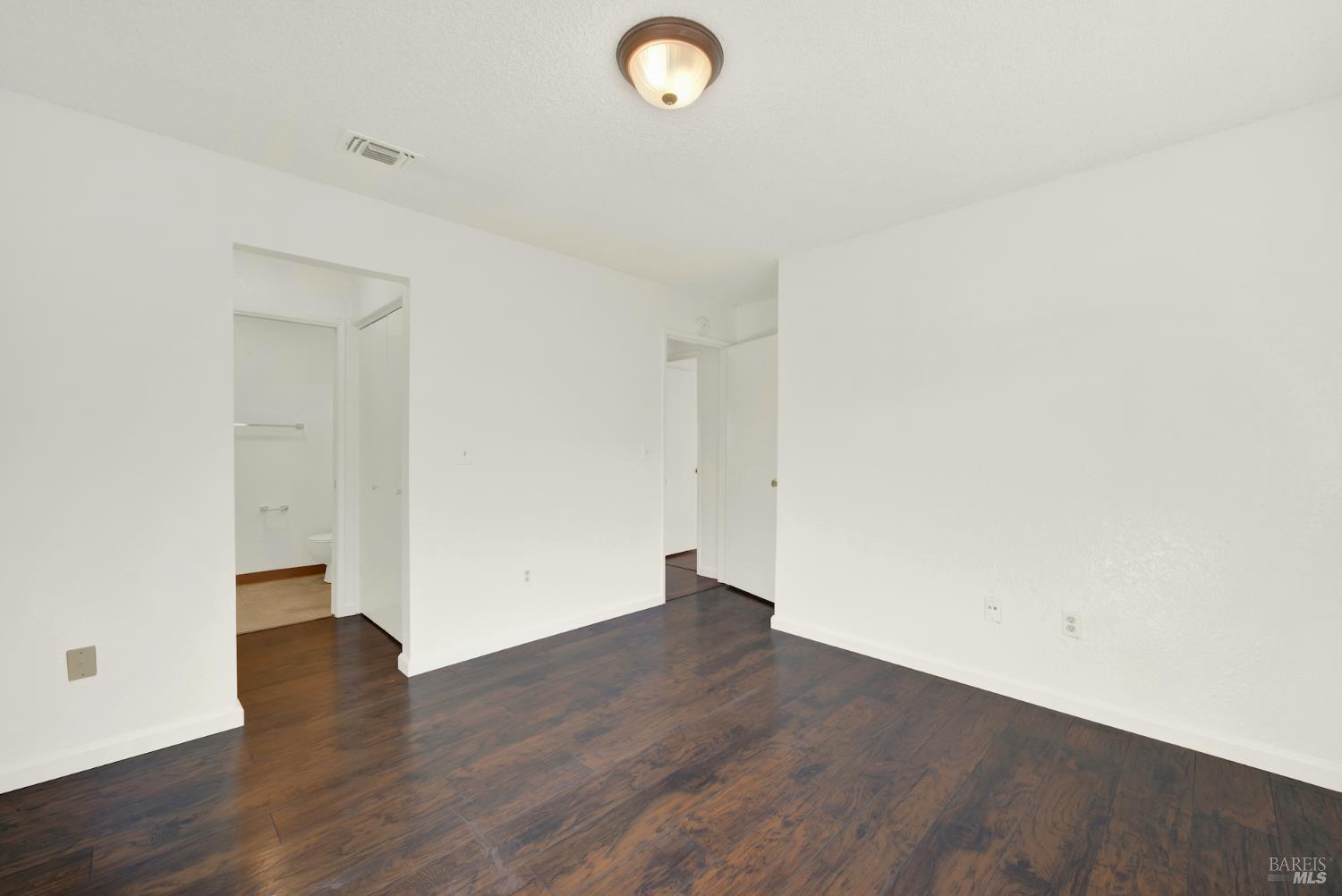 225 Pennsylvania Ave #B5