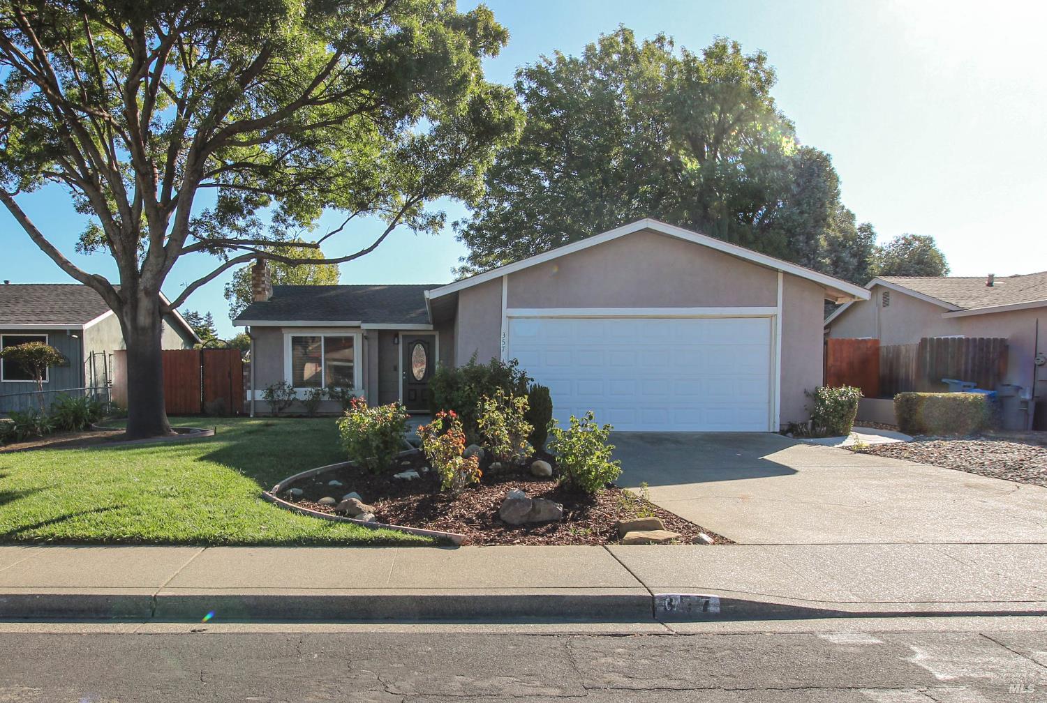 357 Colonial Cir
