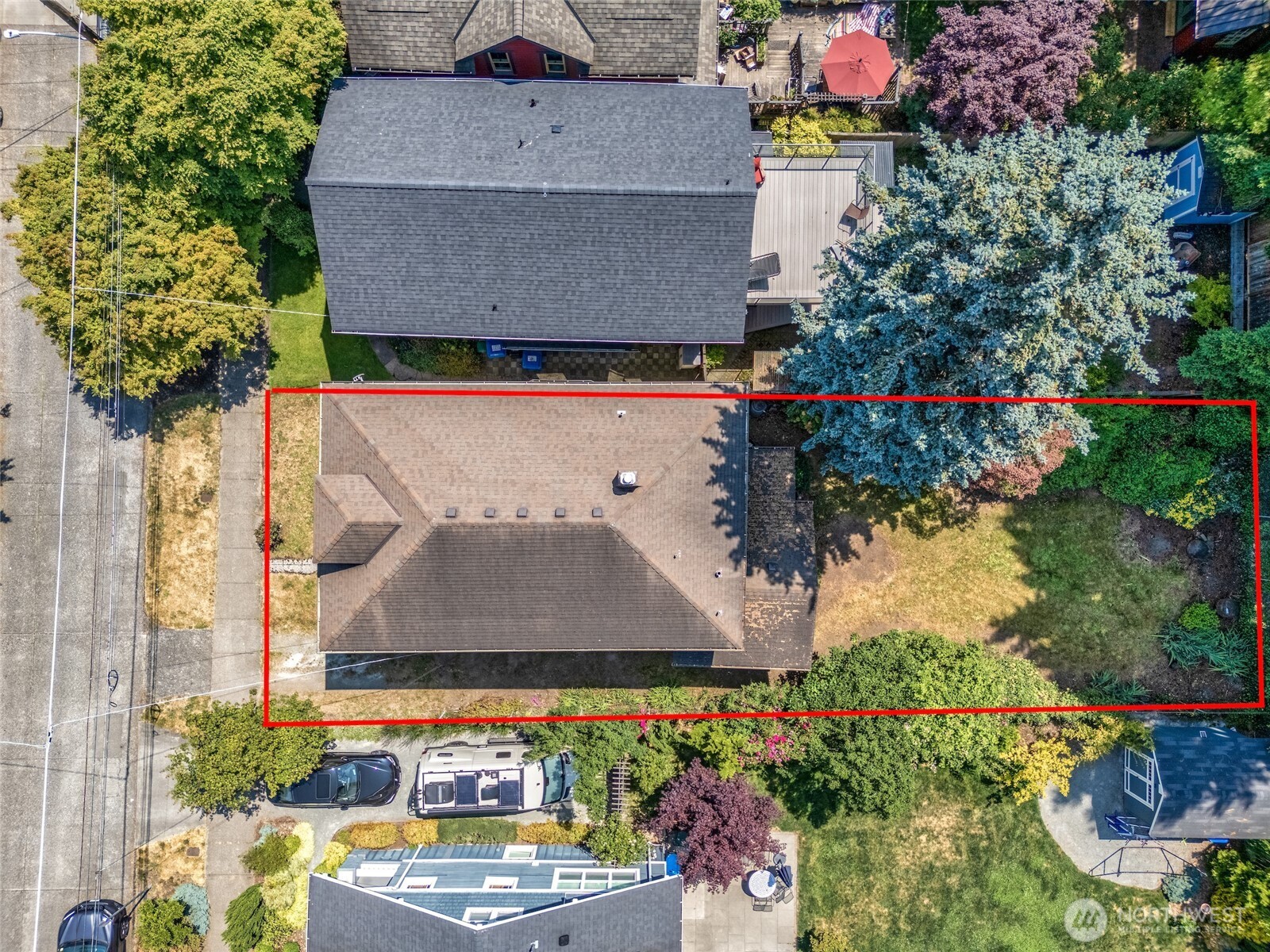 3823 Densmore Avenue N