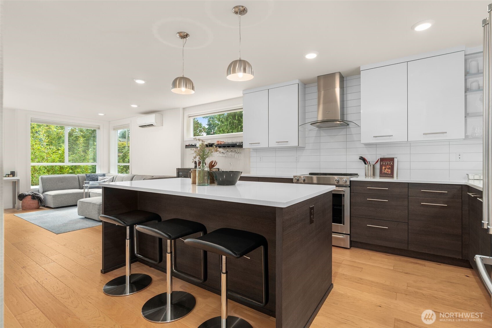 5915 Fauntleroy Way SW Unit: D