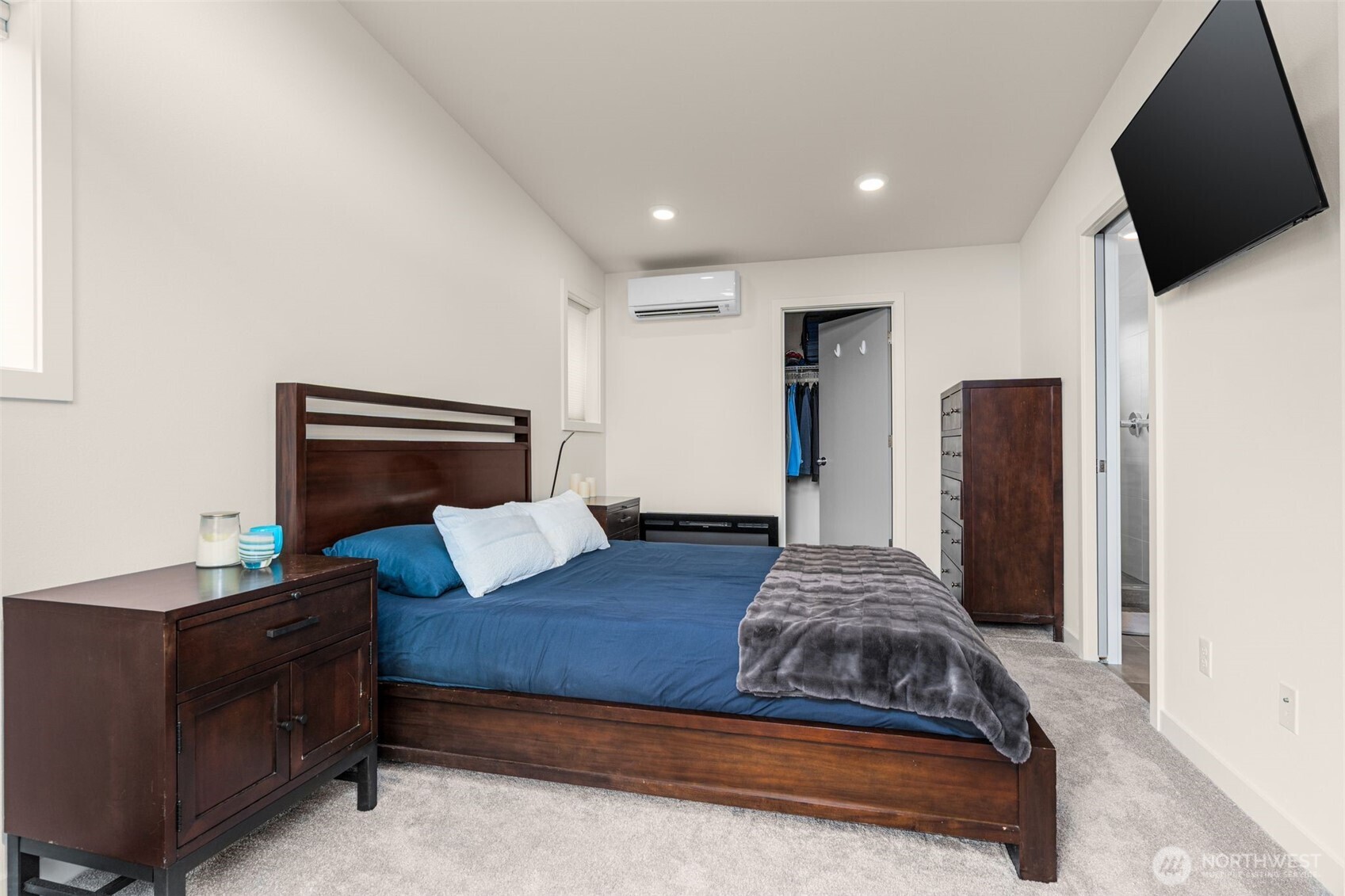 5915 Fauntleroy Way SW Unit: D