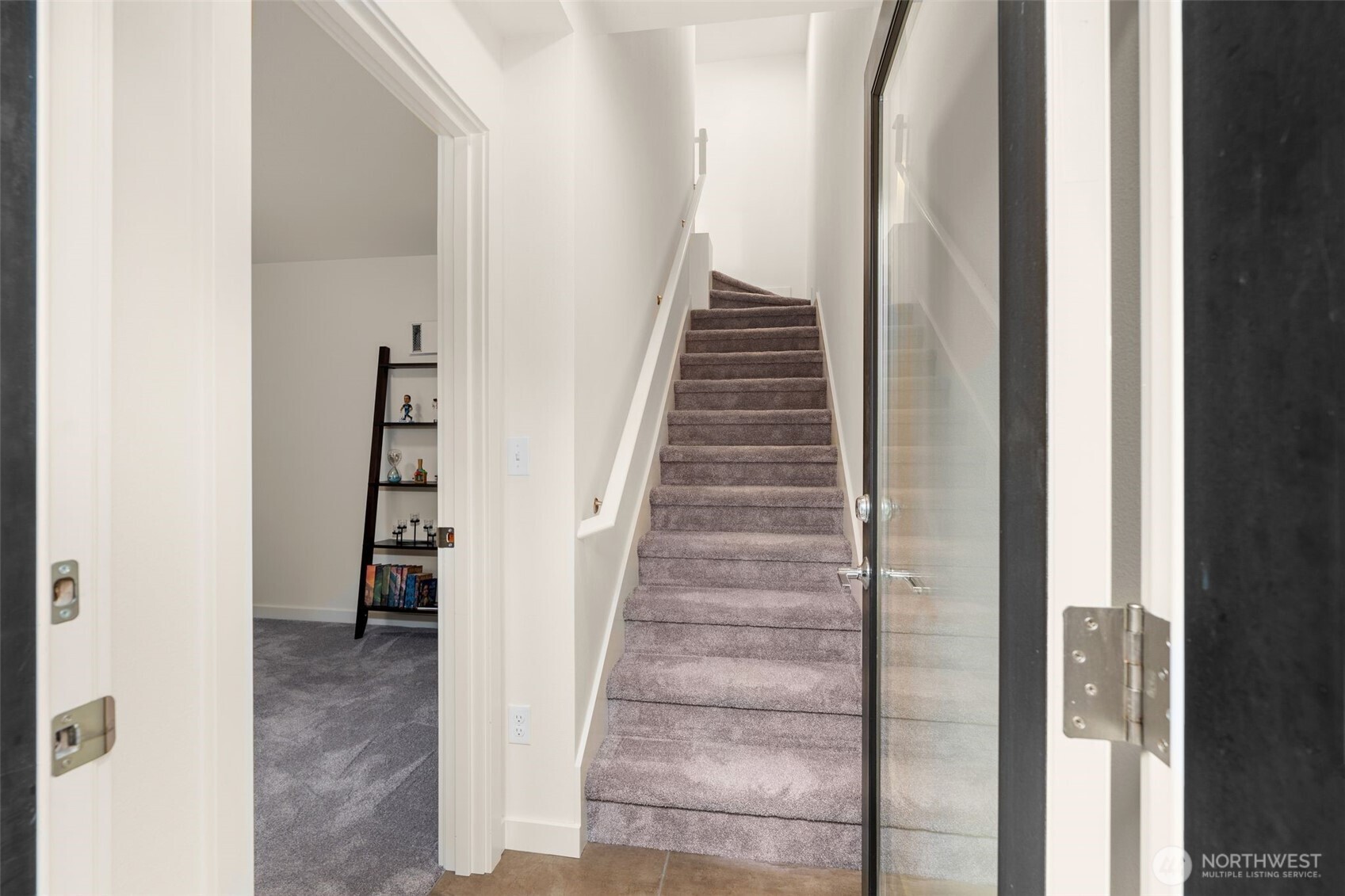 5915 Fauntleroy Way SW Unit: D