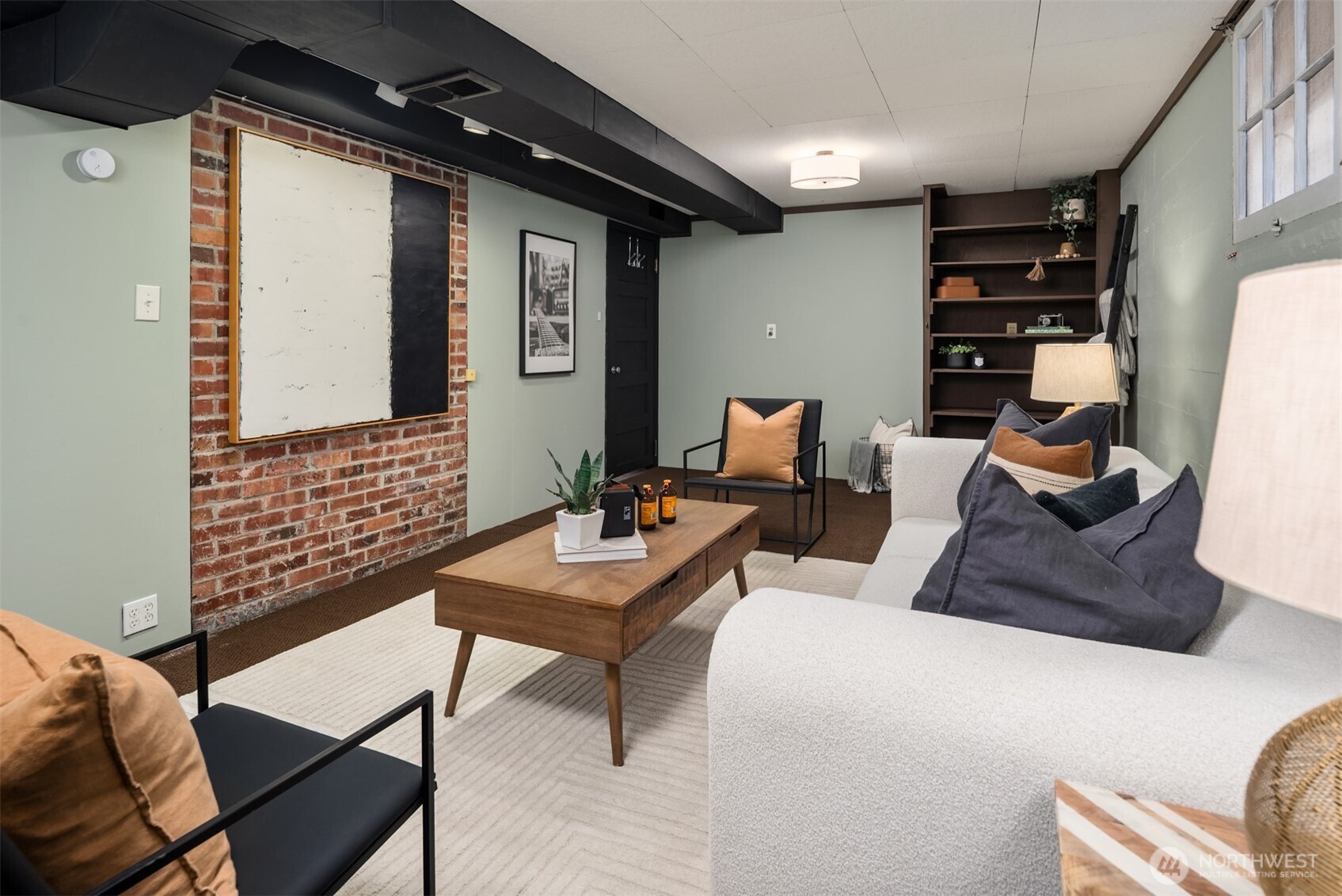 9304 Fauntleroy Way SW