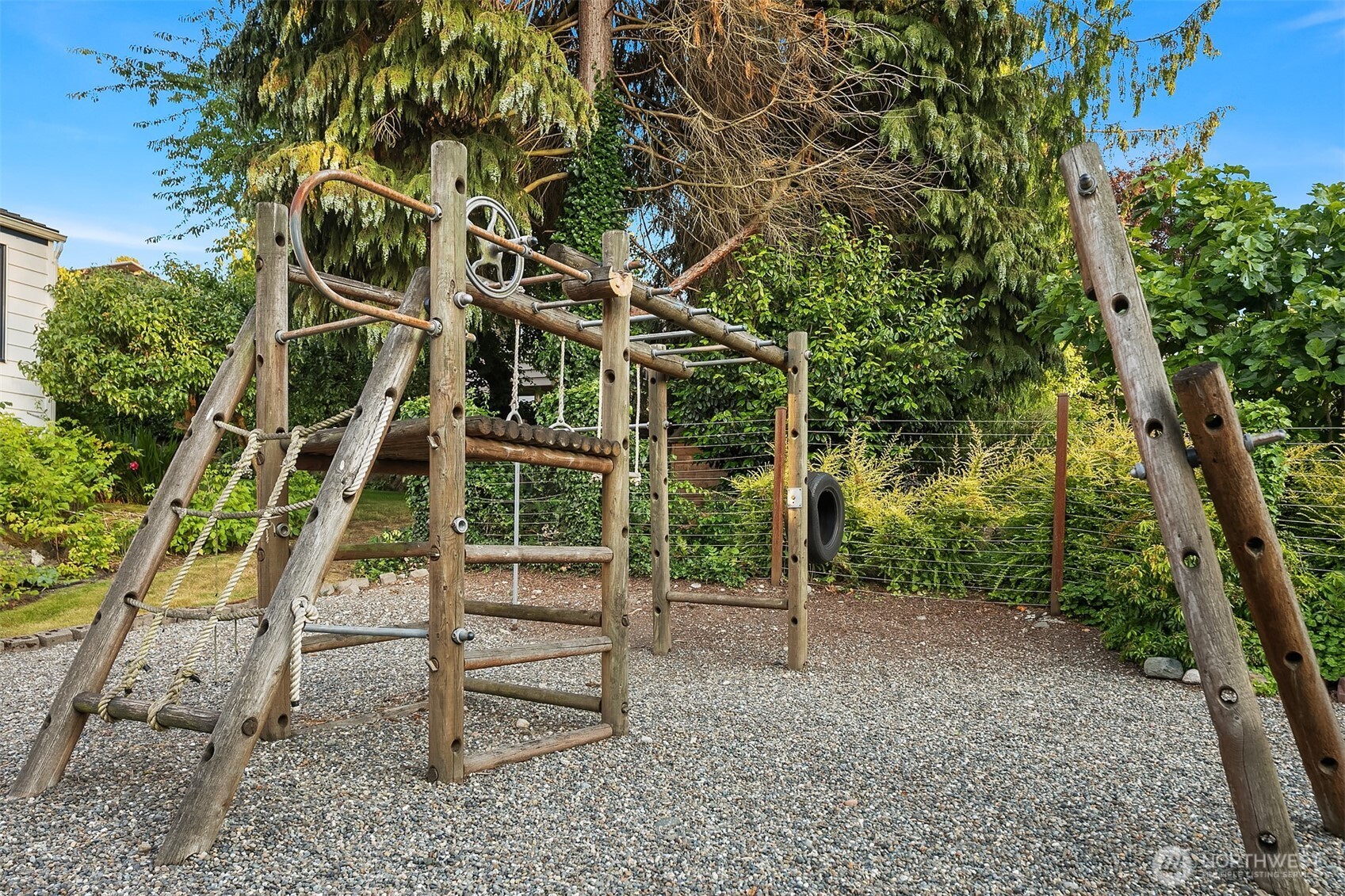 9304 Fauntleroy Way SW