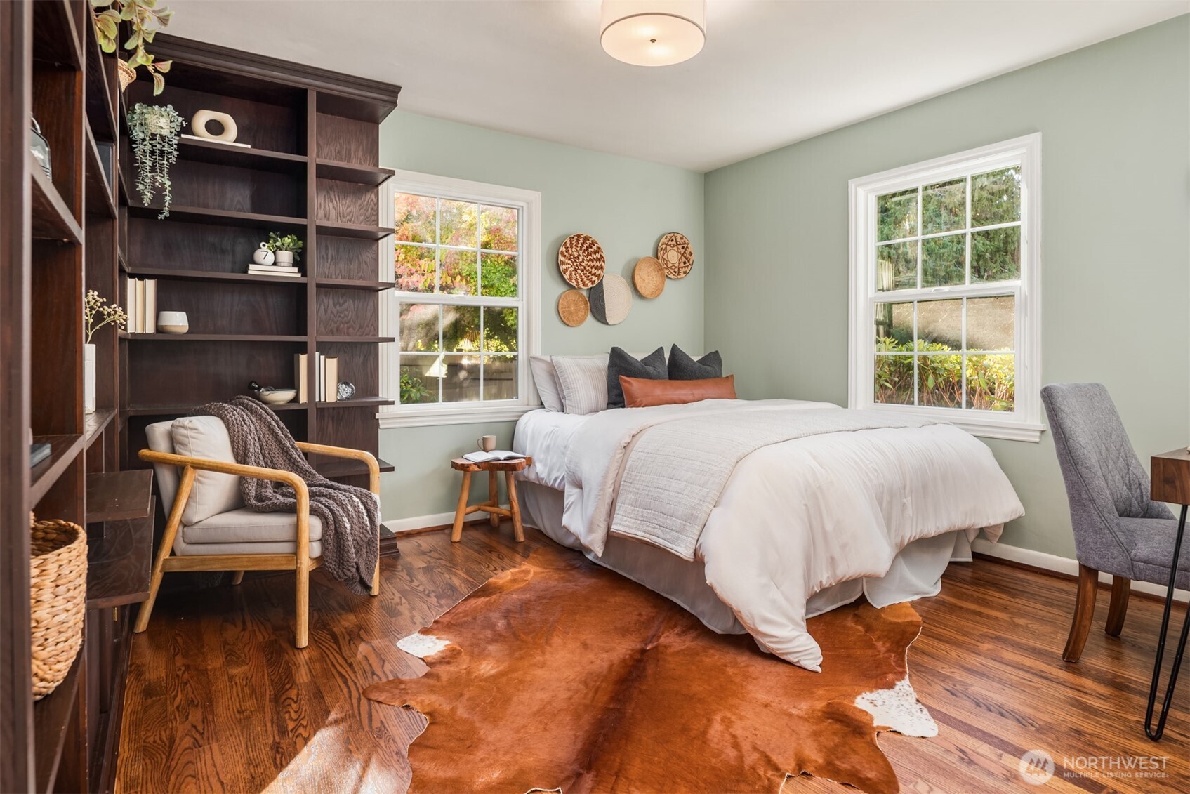 9304 Fauntleroy Way SW