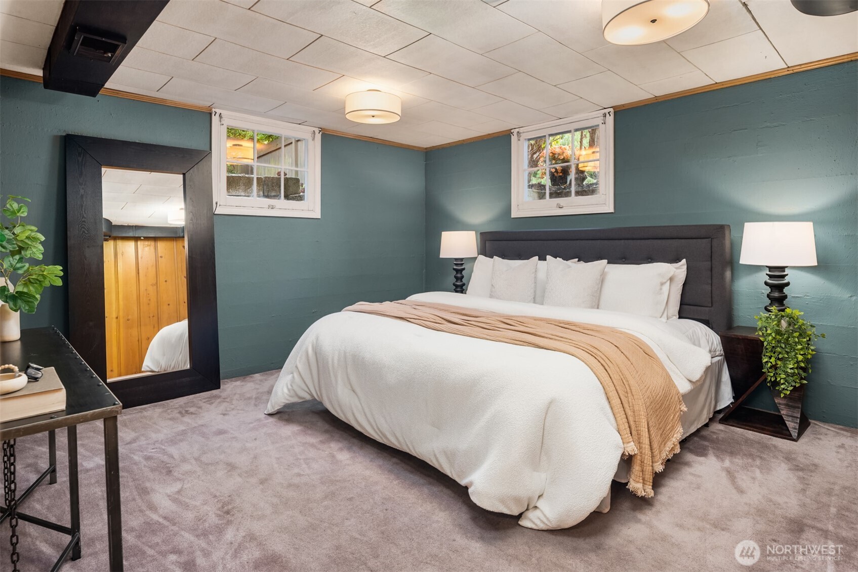 9304 Fauntleroy Way SW