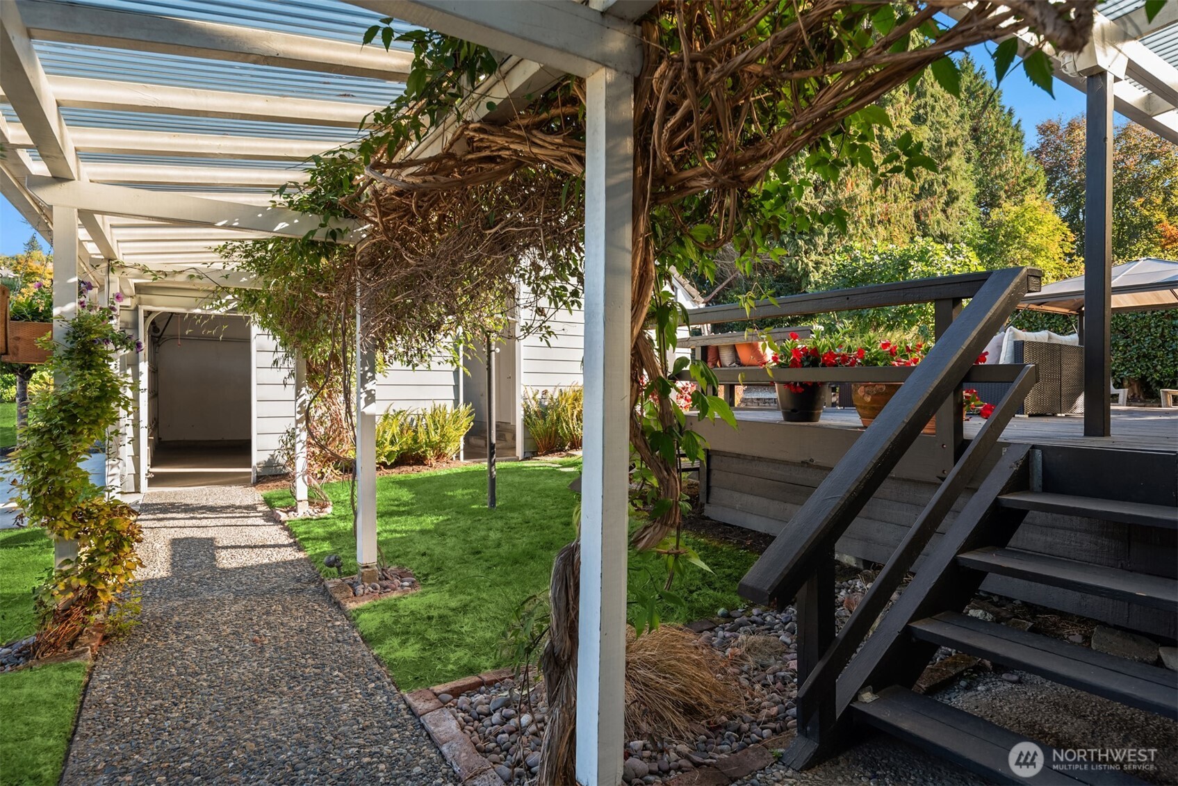 9304 Fauntleroy Way SW