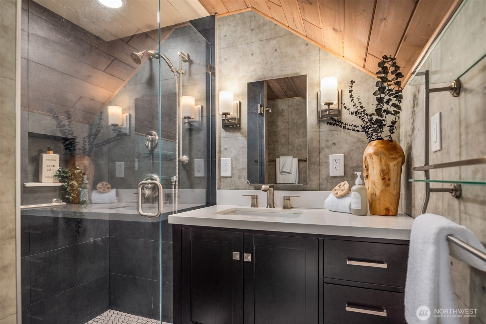 9304 Fauntleroy Way SW