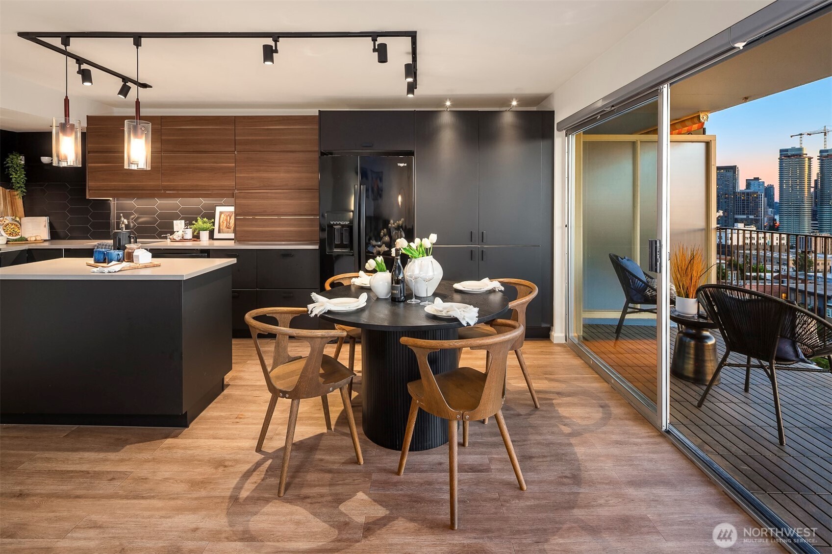 505 Belmont Avenue E Unit: 801