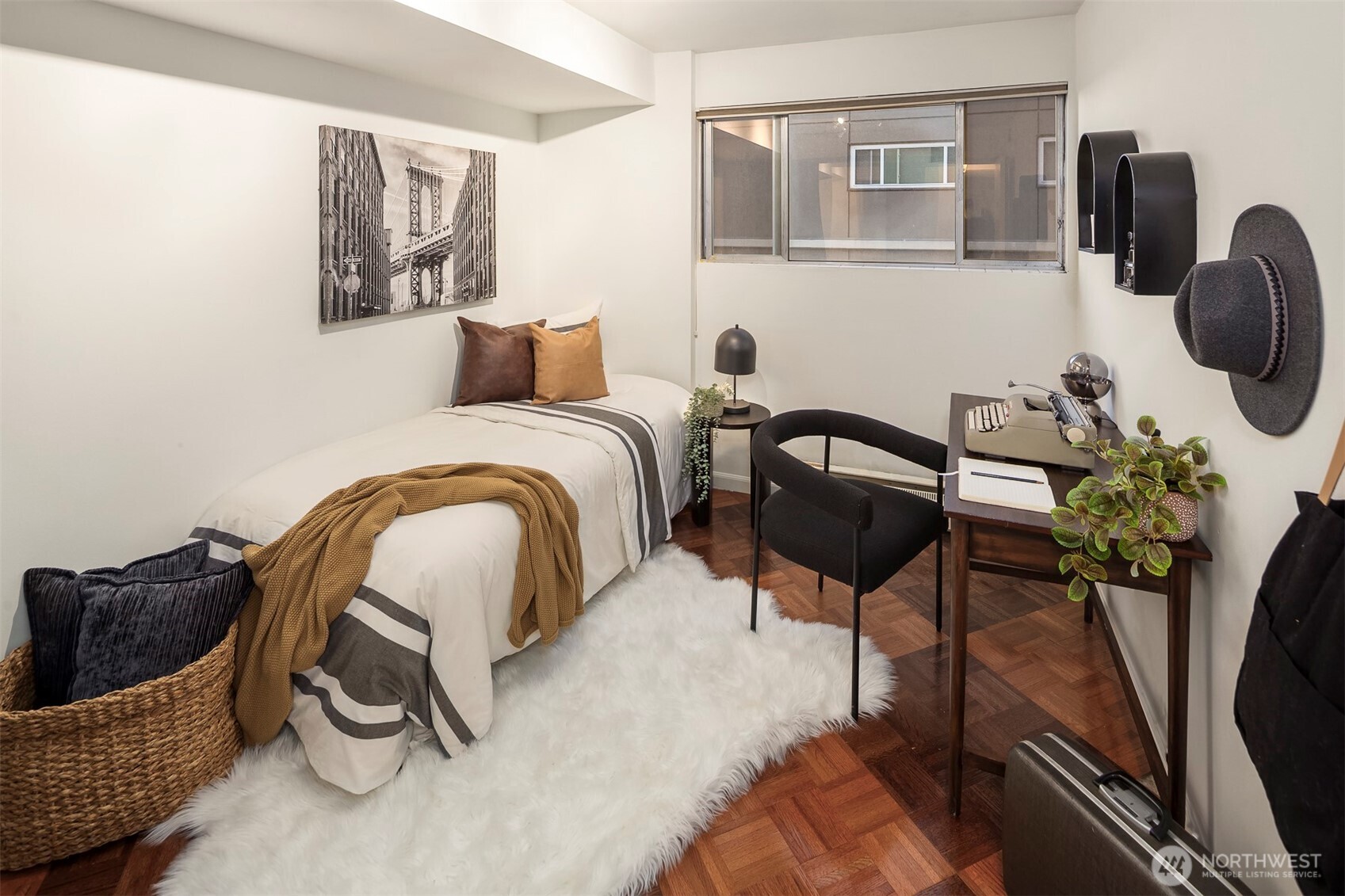 505 Belmont Avenue E Unit: 801