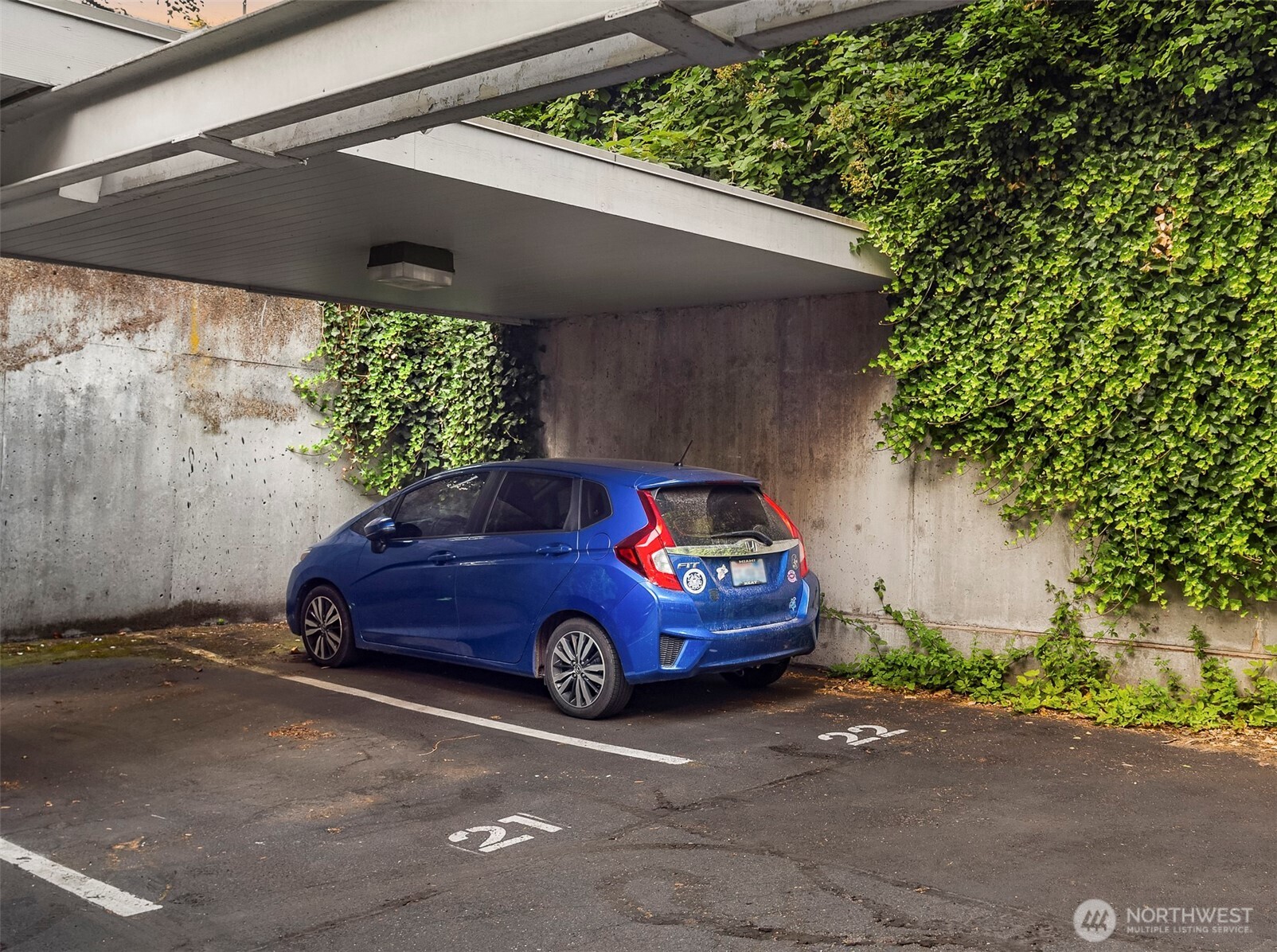 505 Belmont Avenue E Unit: 801