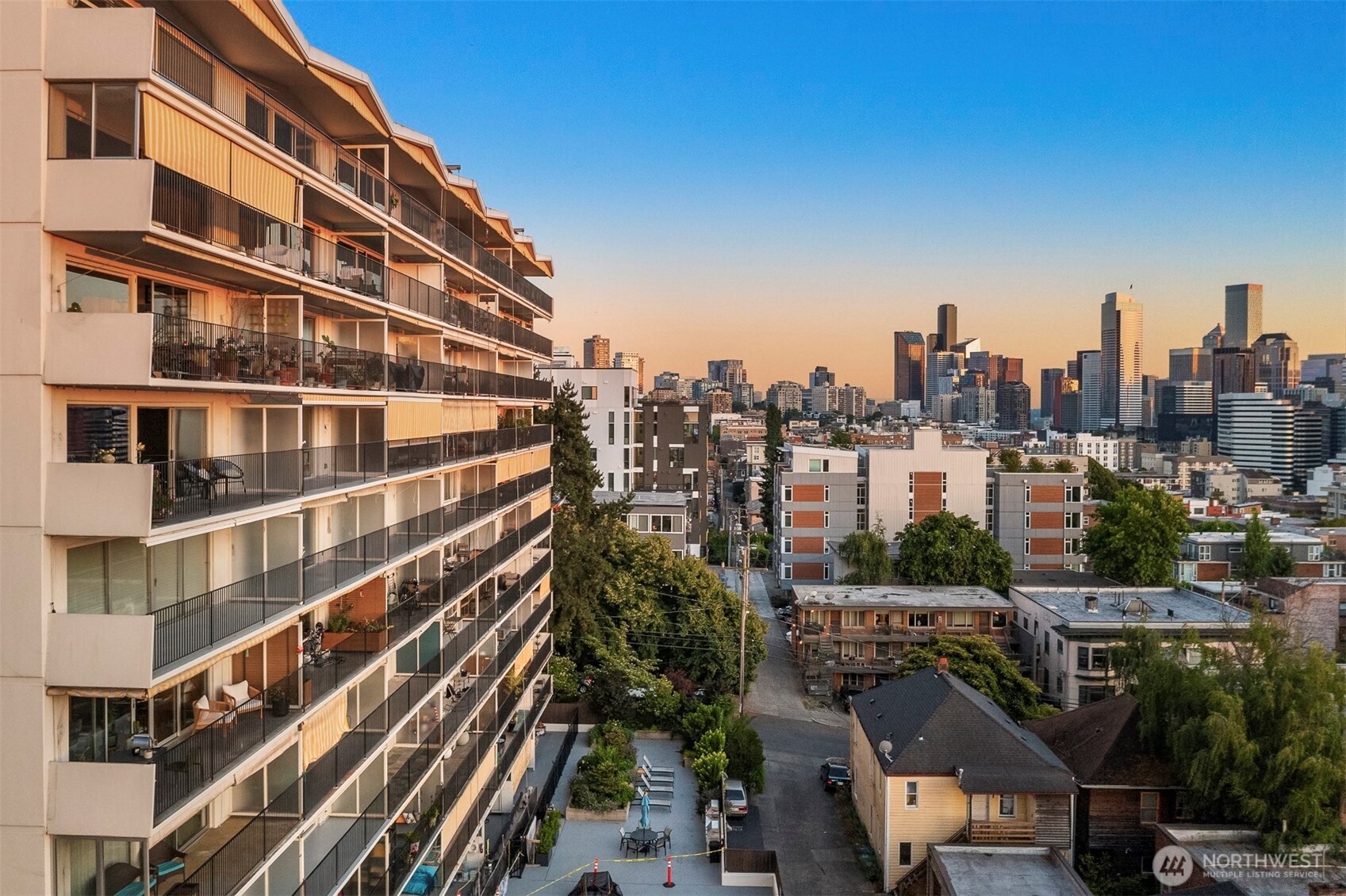 505 Belmont Avenue E Unit: 801