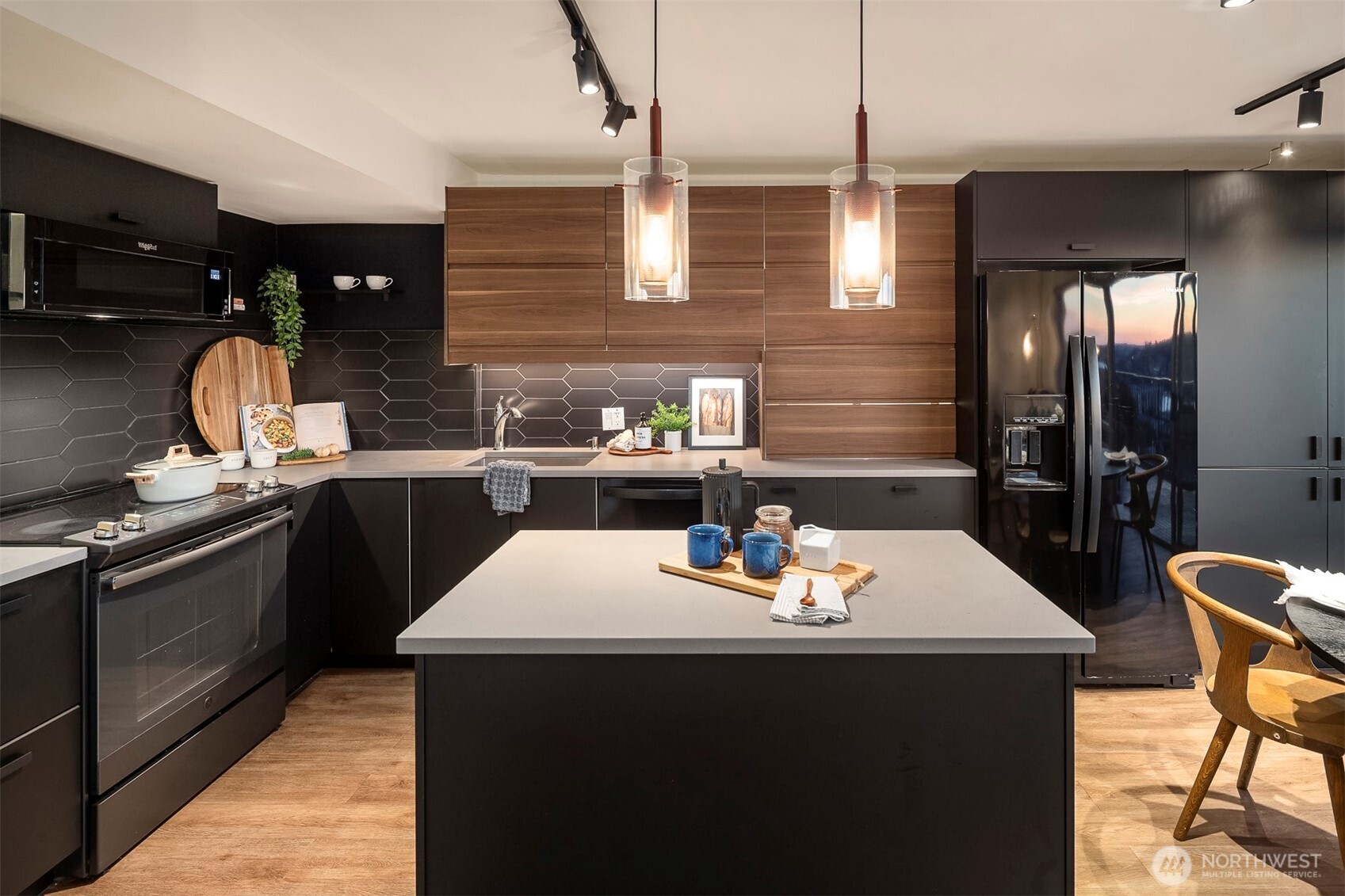 505 Belmont Avenue E Unit: 801