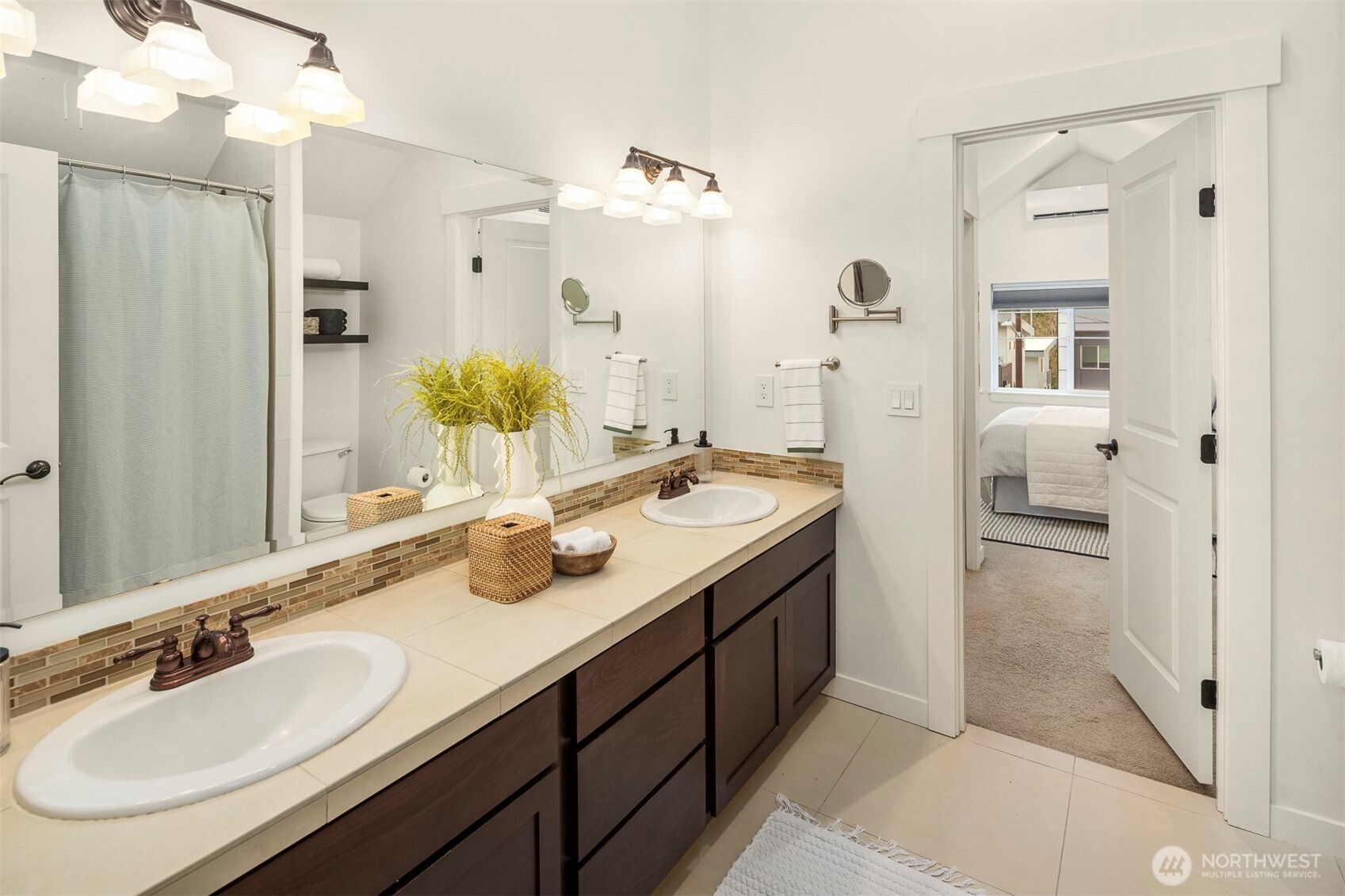 5020 Delridge Way SW Unit: B