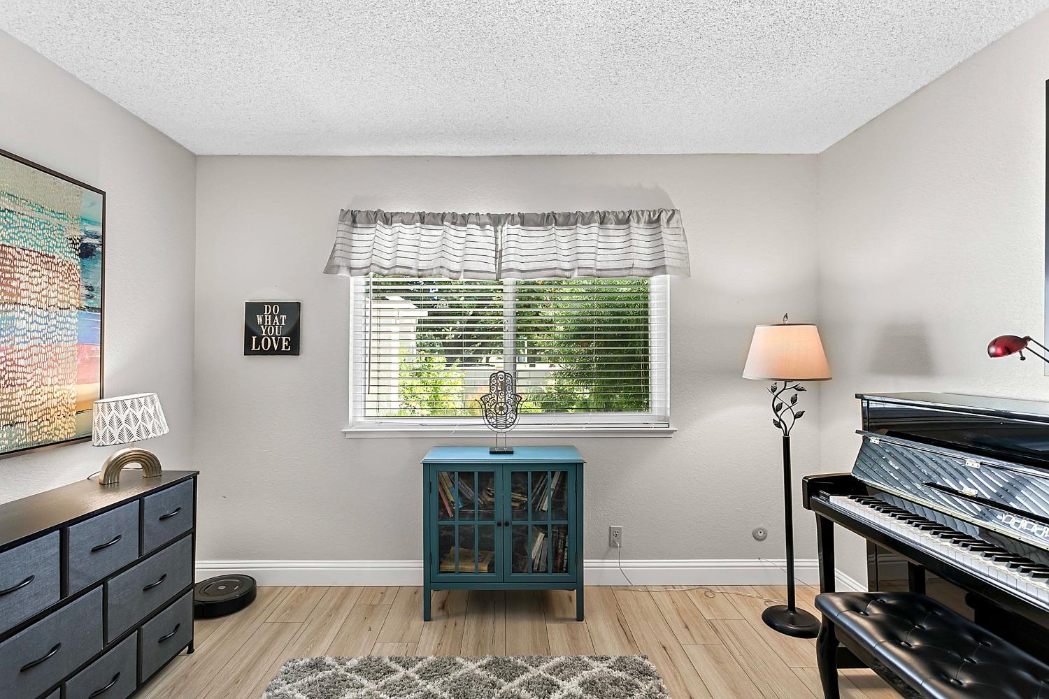 1138 Rosa Del Rio Way